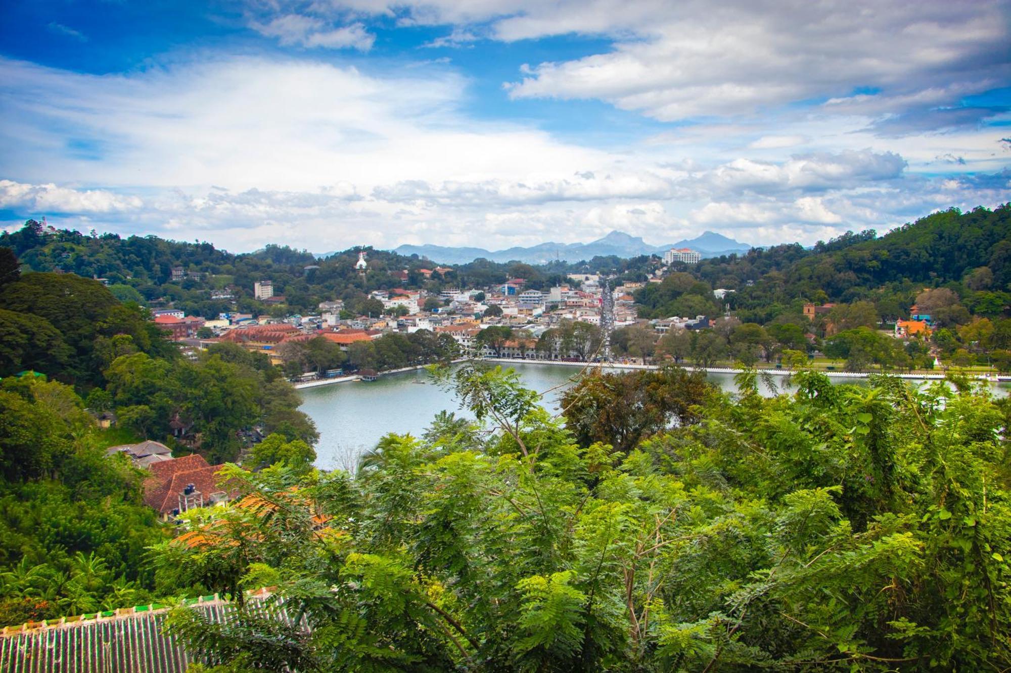Hotel Lakefield Kandy