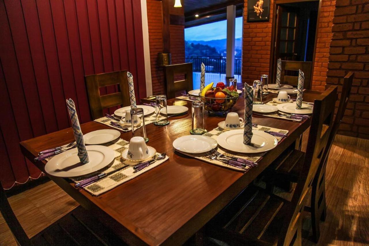 The Tenthola 3*
