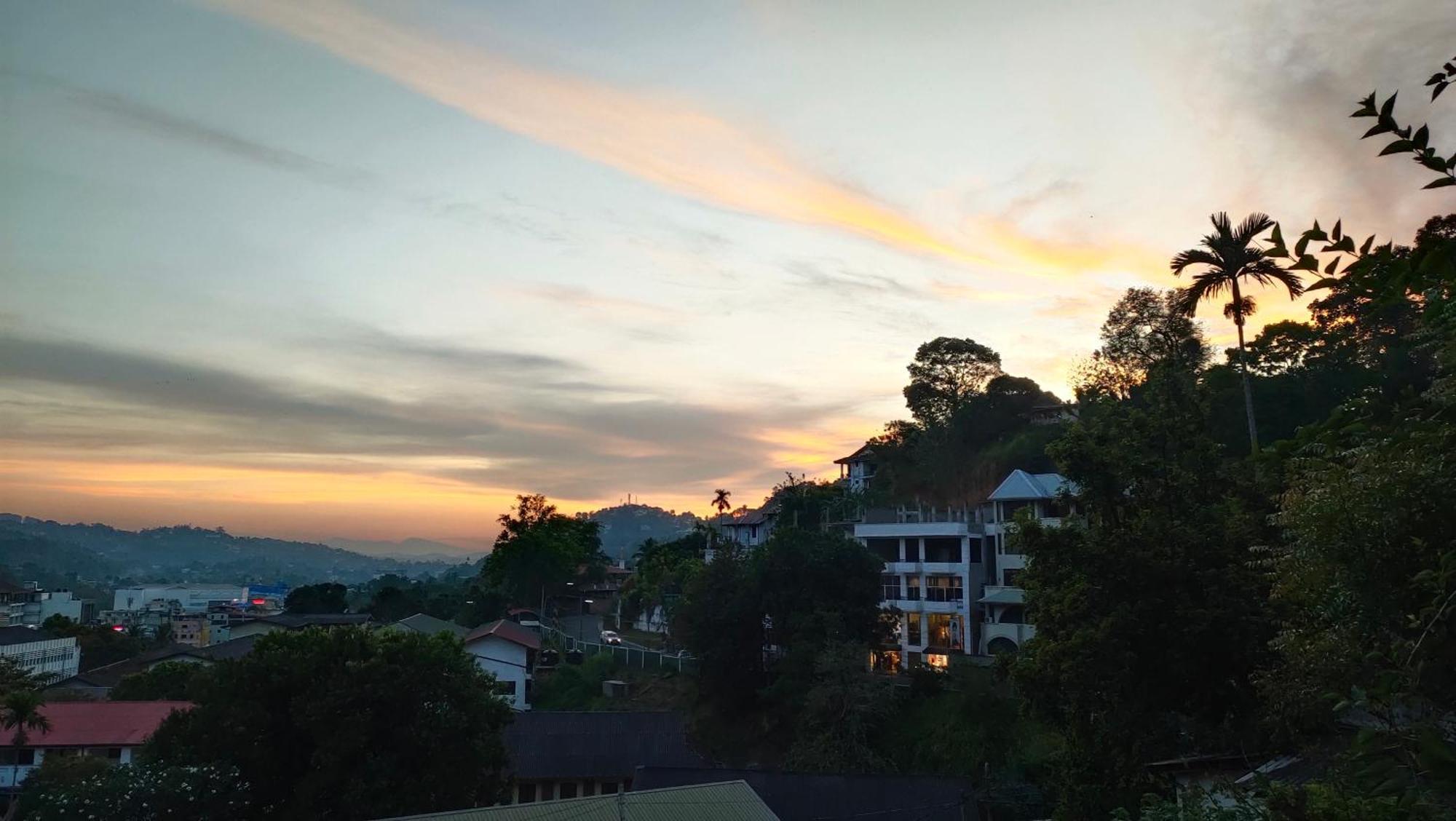 Marvel Hills Homestay *