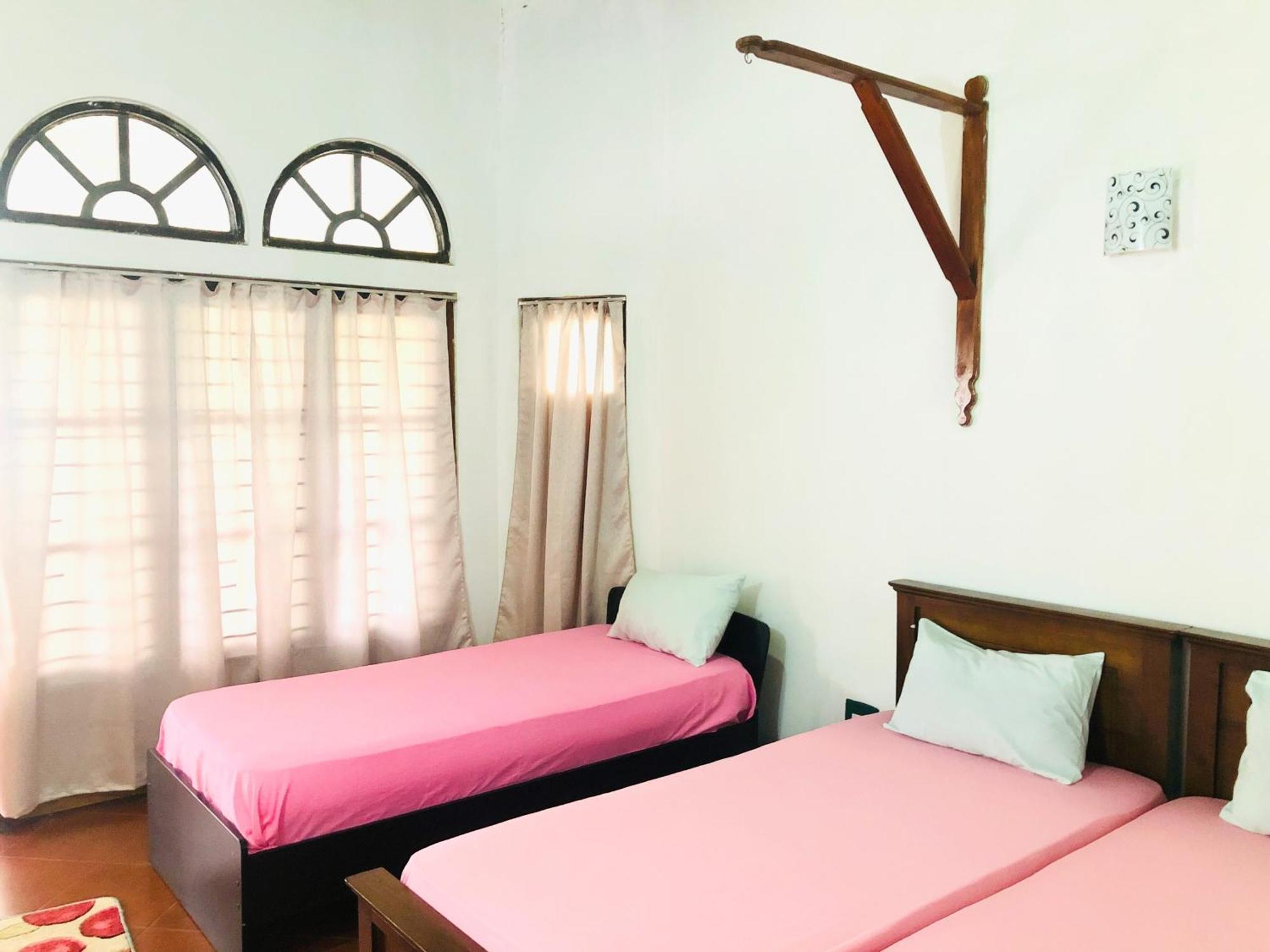Kandyan Center * Kandy