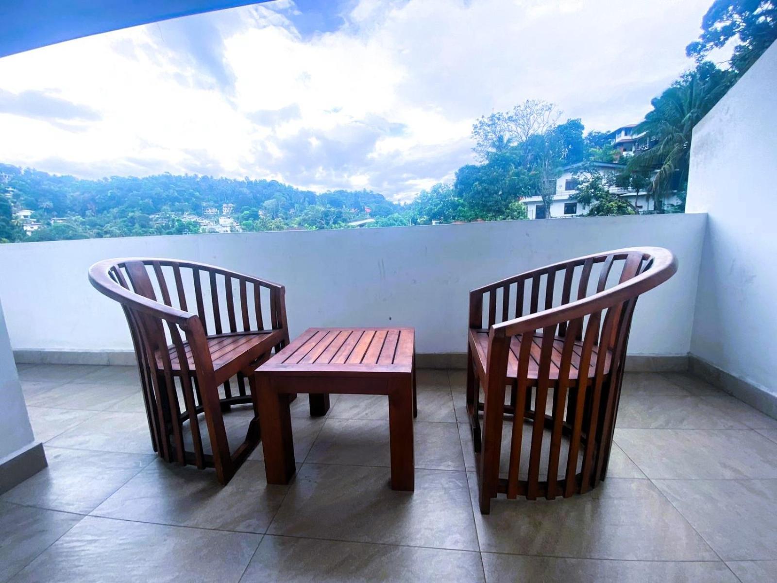 Hotel Bamiyan Kandy