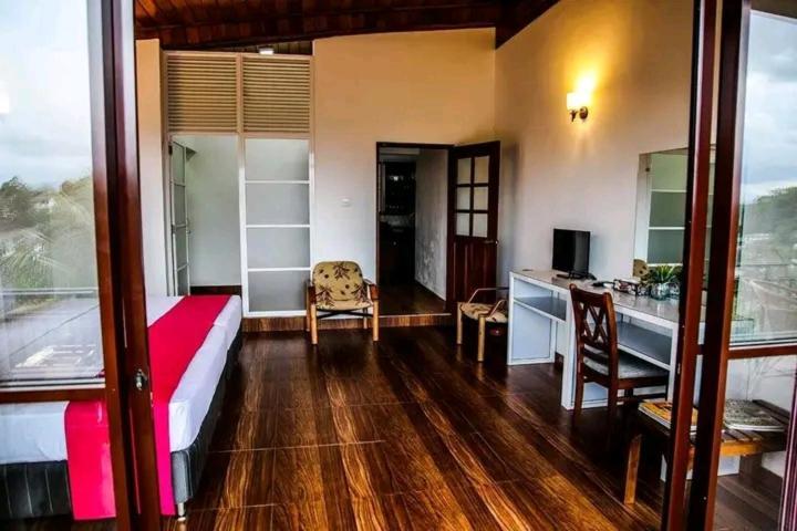 The Tenthola 3* Kandy