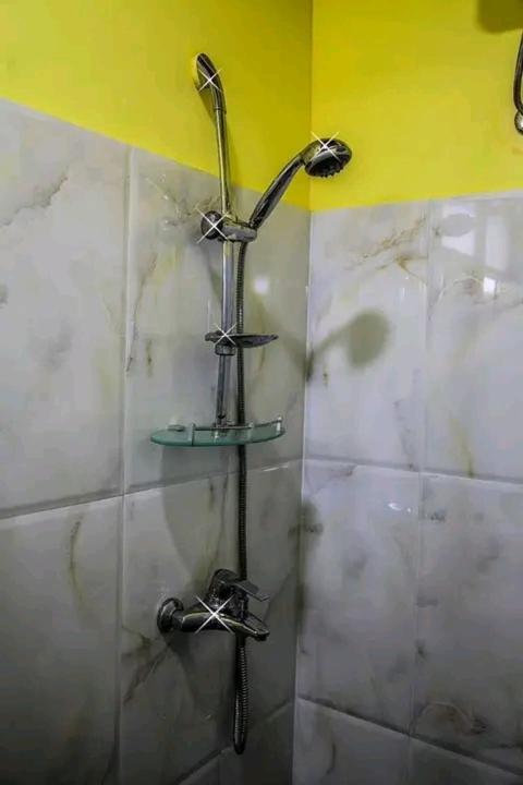 The Tenthola 3*