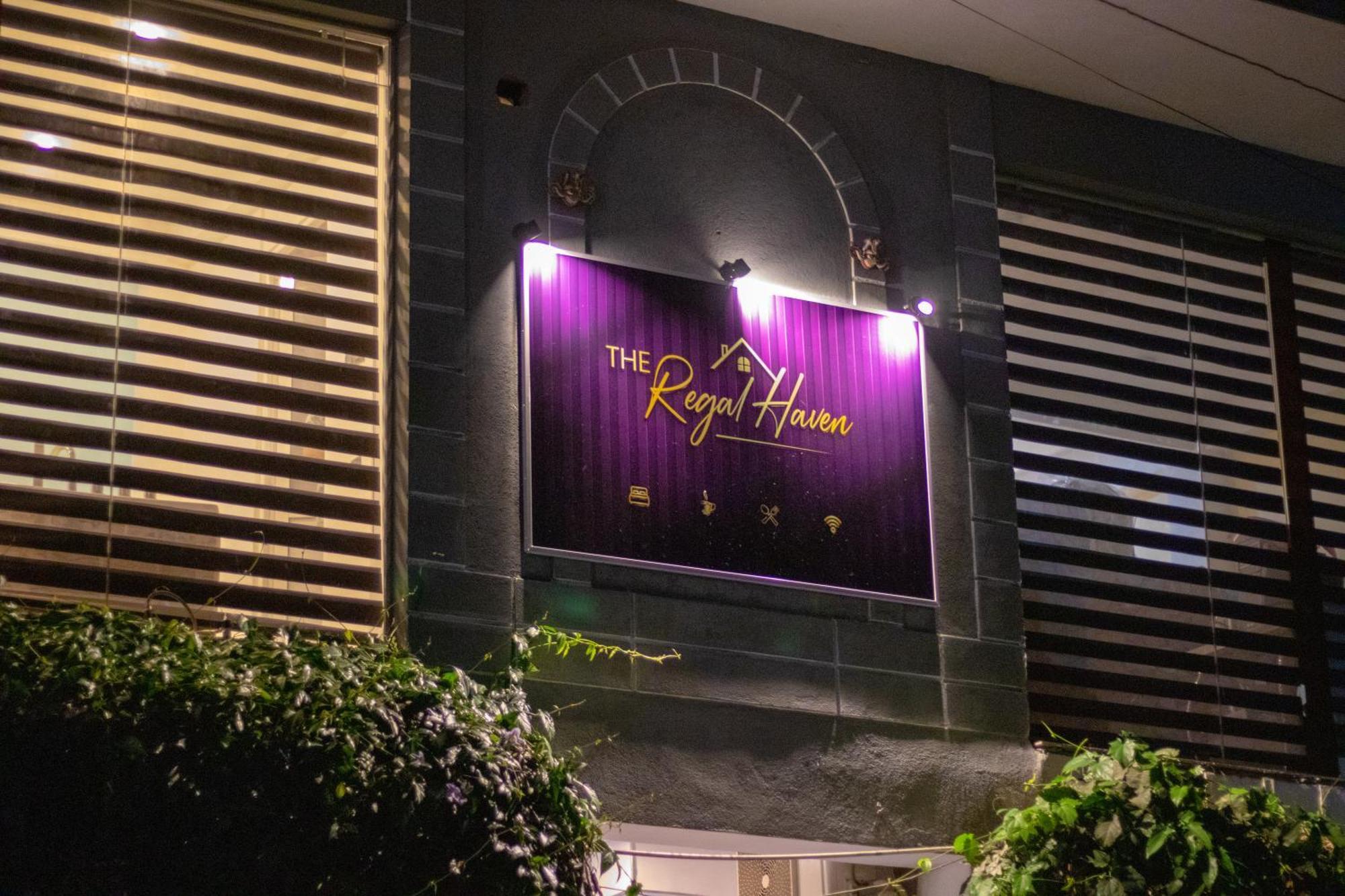 The Regal Haven, Guest * Kandy