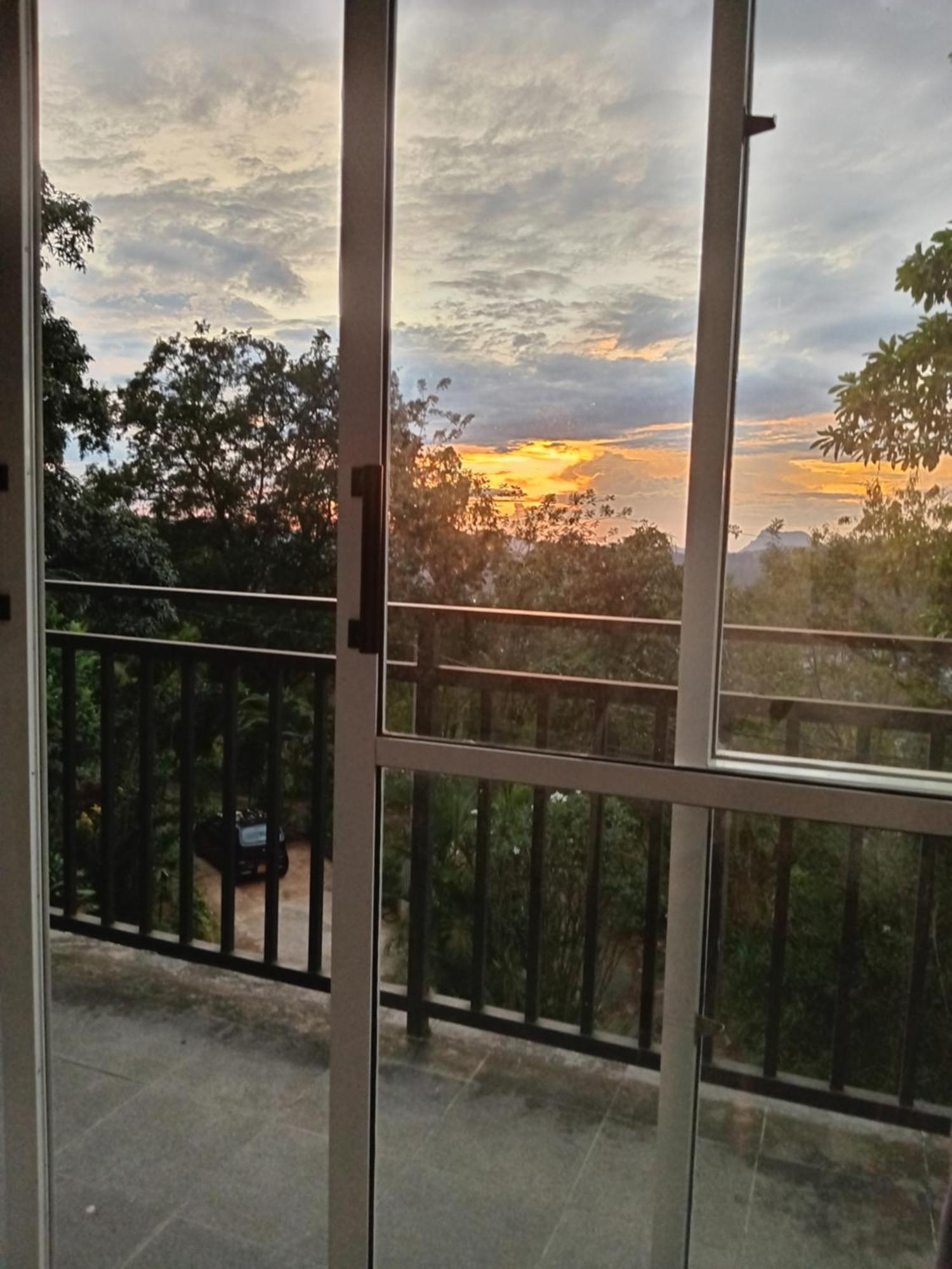 Hill Guest house *