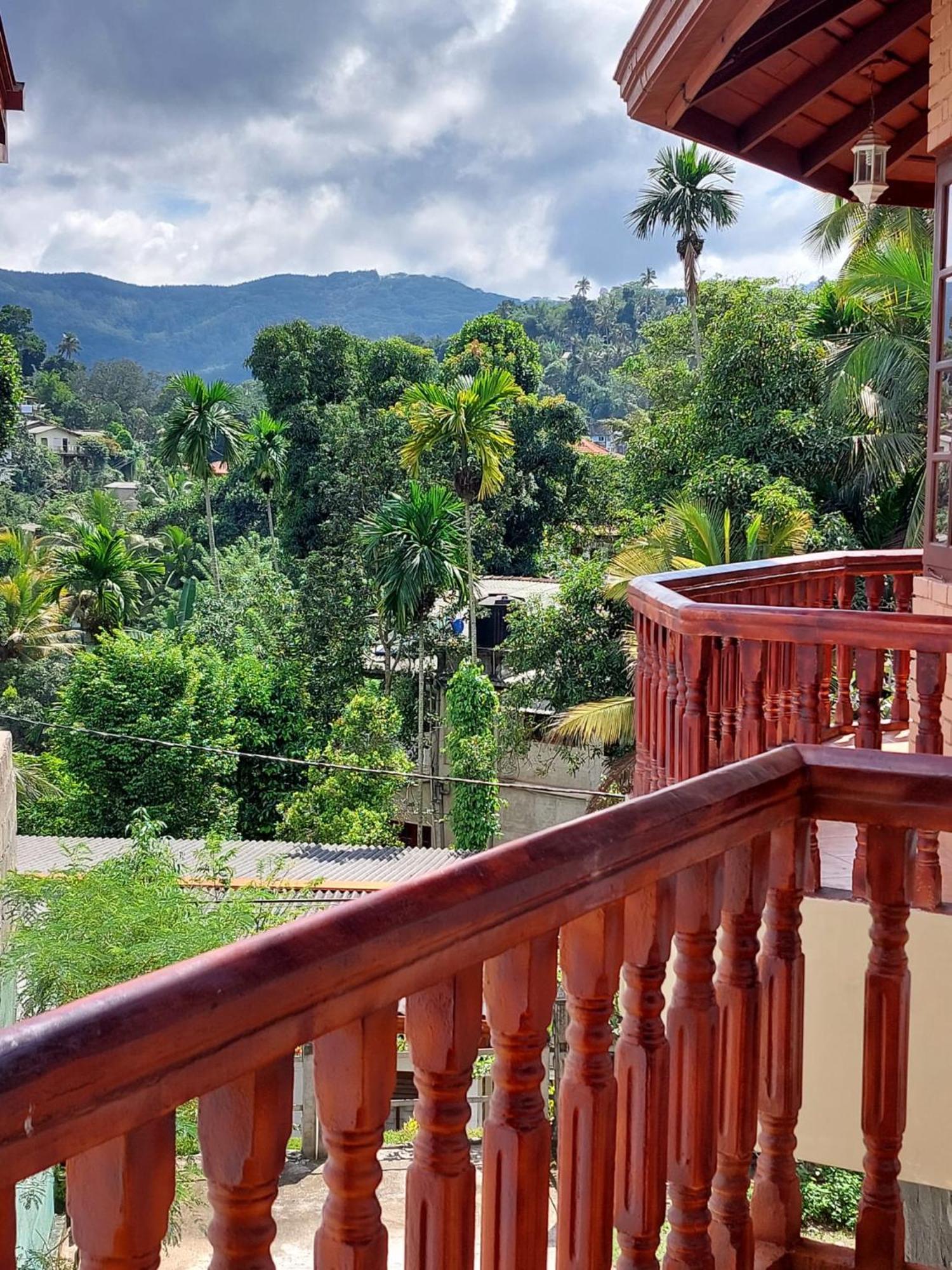 Mystique Hideout Guest house *