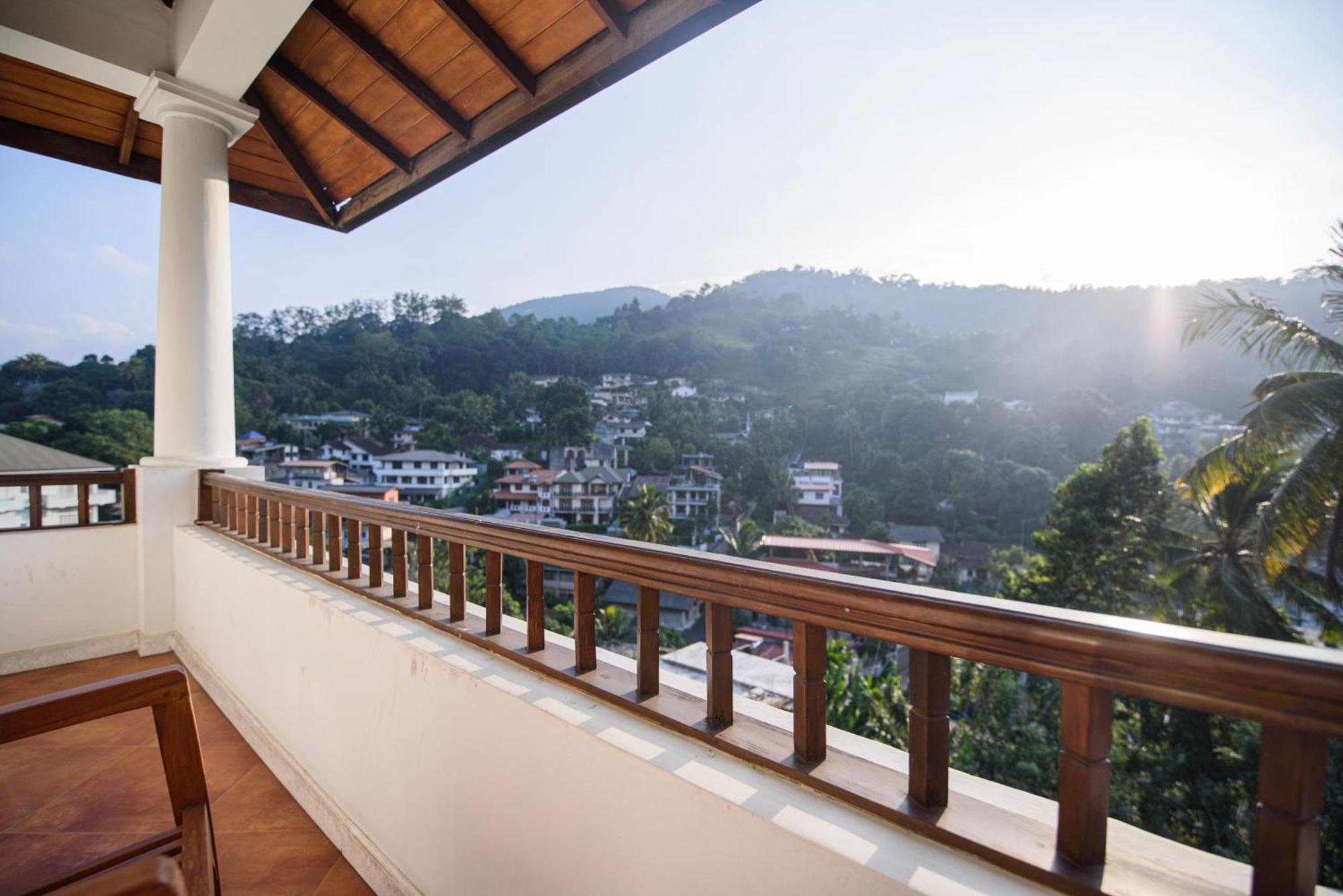 Kingsman House Bed & Breakfast Kandy