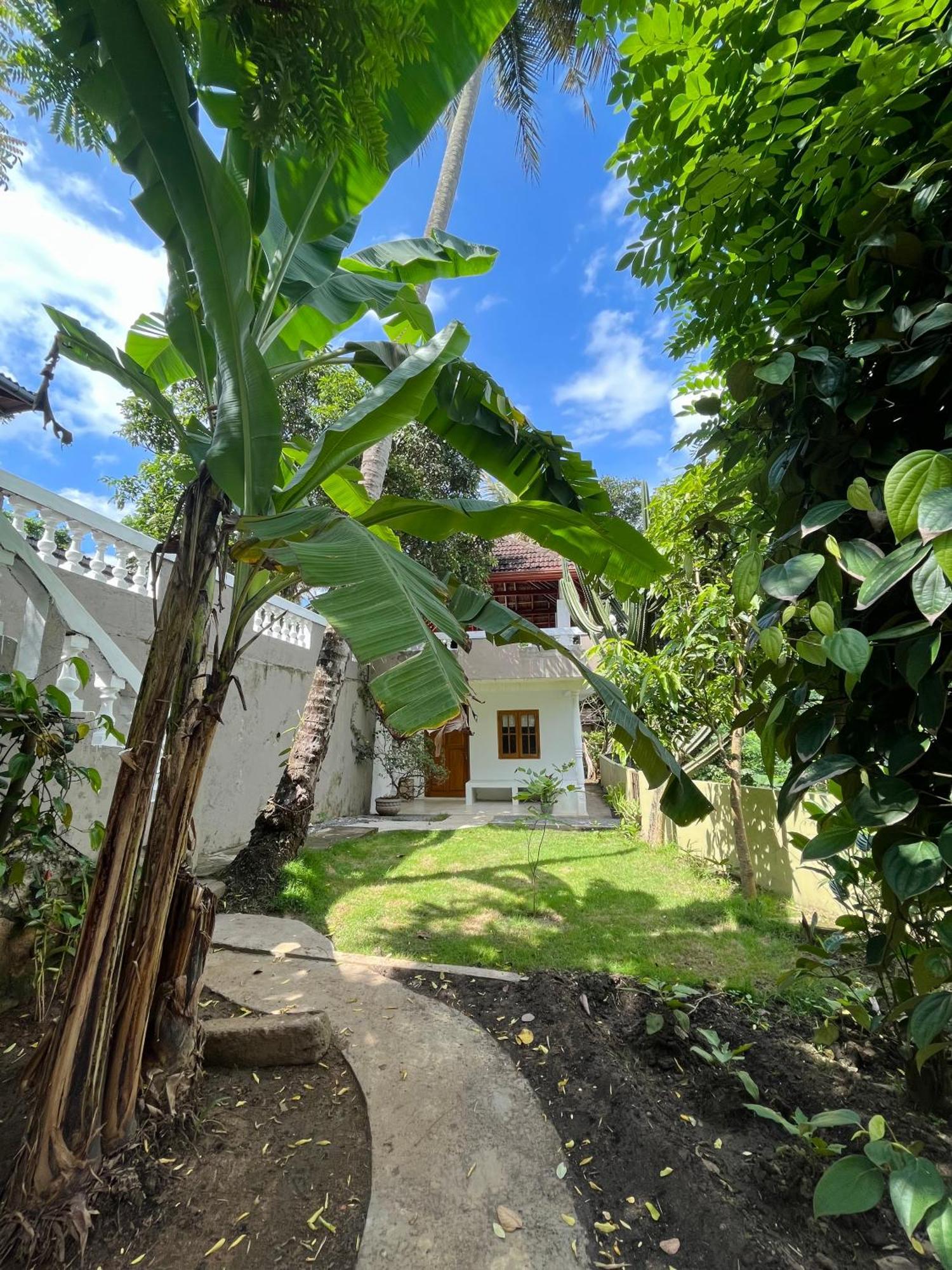 Villa Living *