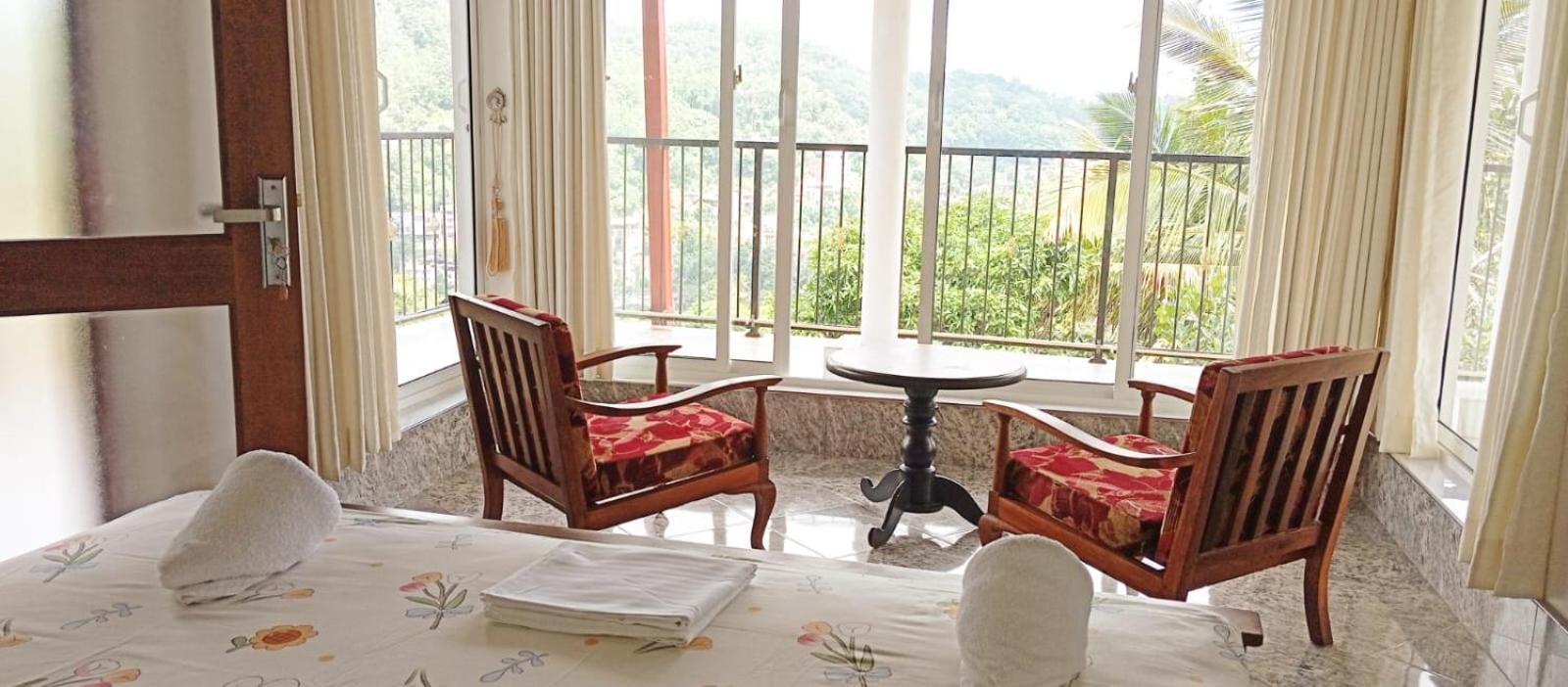 Kandyan View -foreign * Kandy