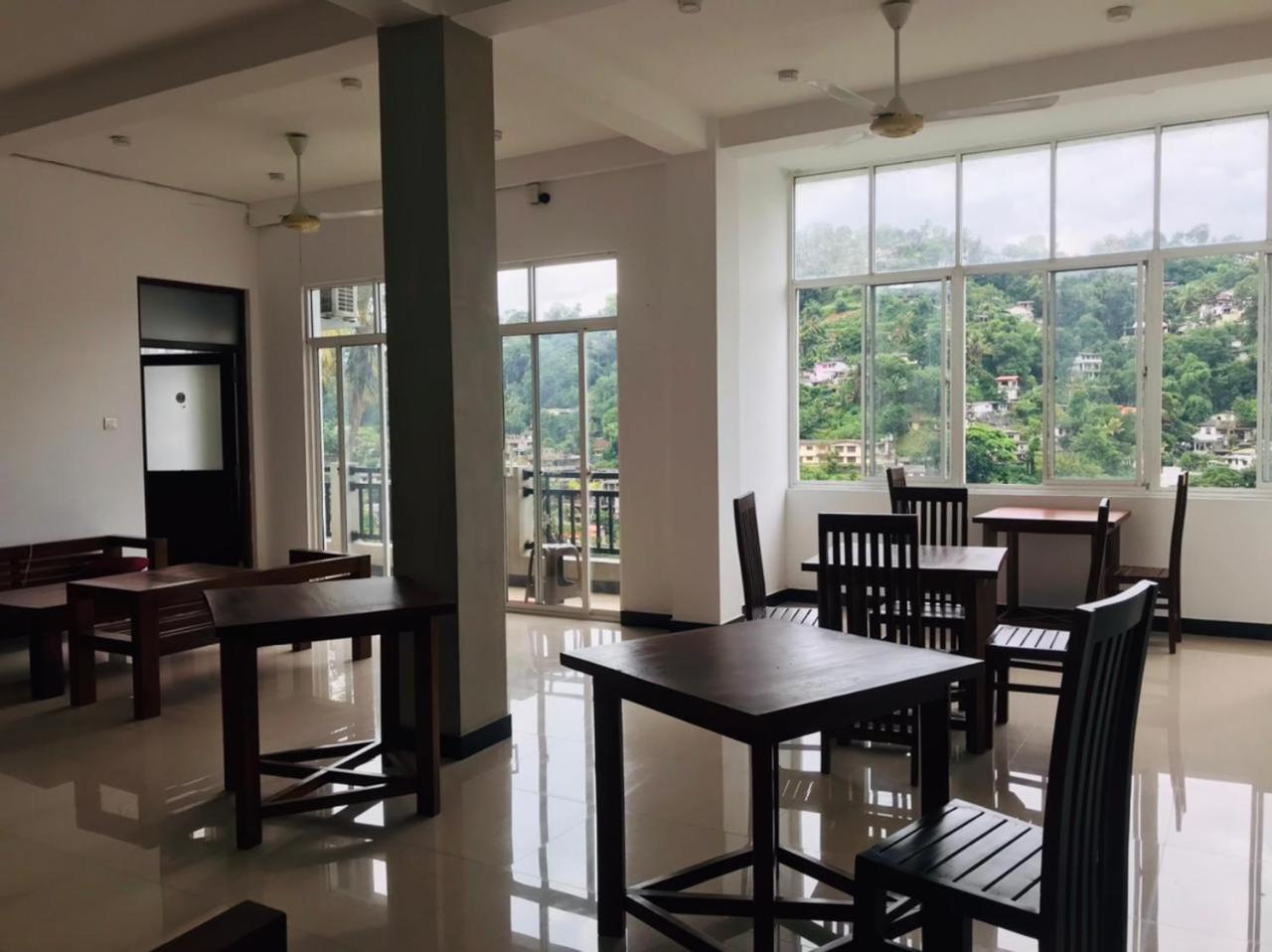 Guest house Lake Edge