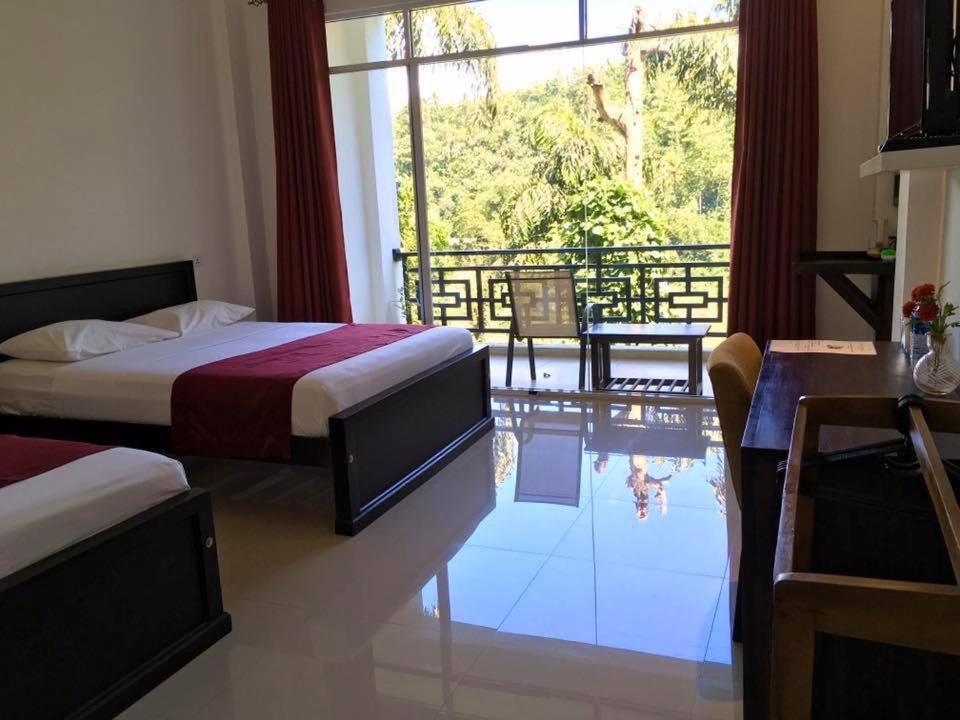 Resort Rivers Edge Nature Kandy