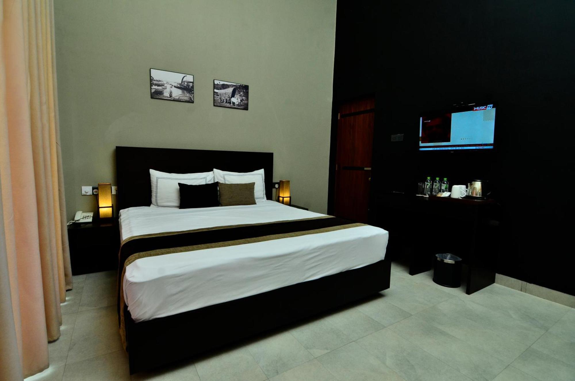 Hotel Pine Hill