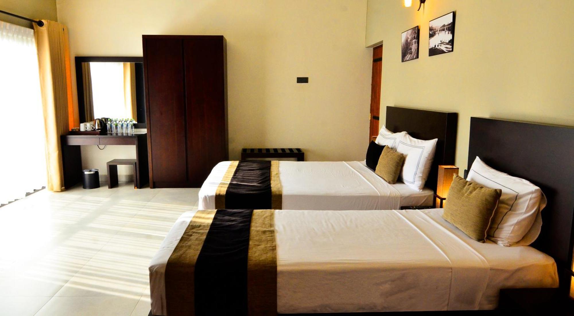 Pine Hill Hotel Kandy