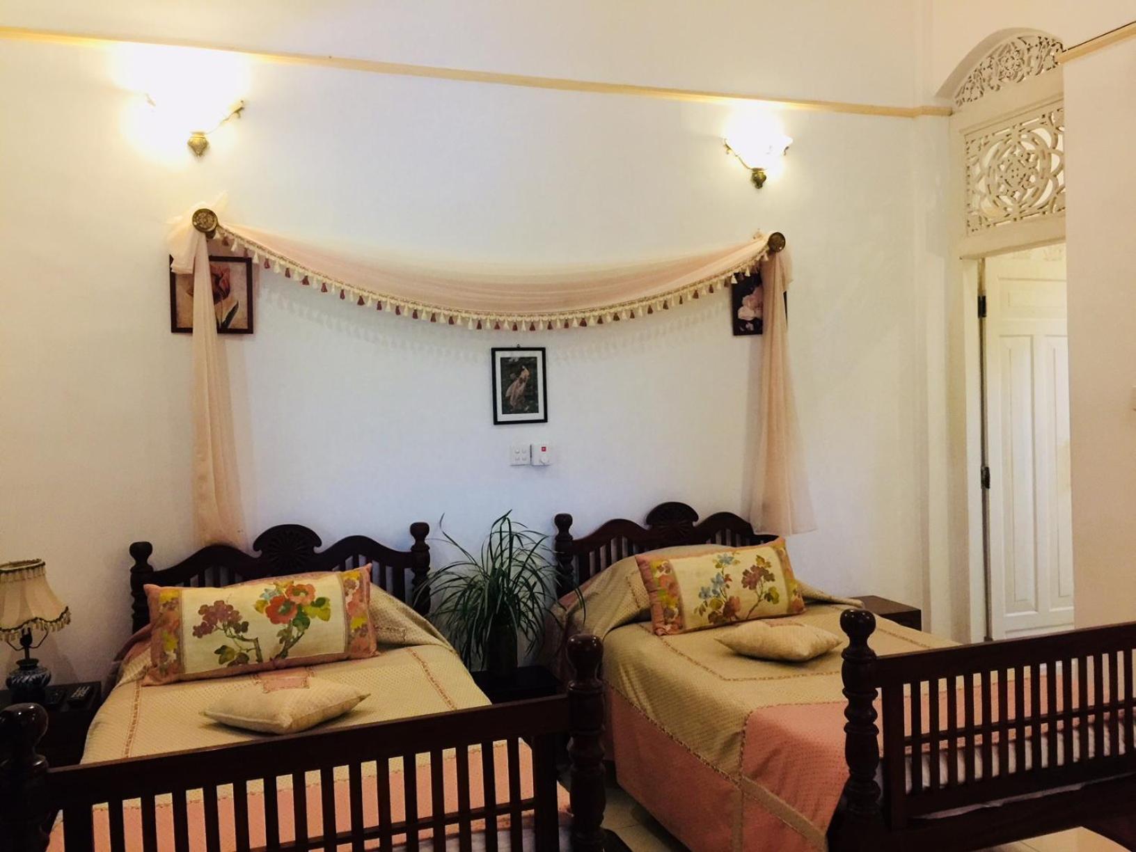 Manor House-kandy 3*