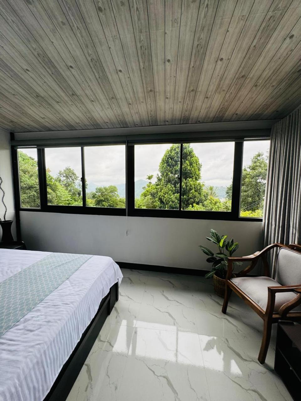 La Isla Homestay Kandy