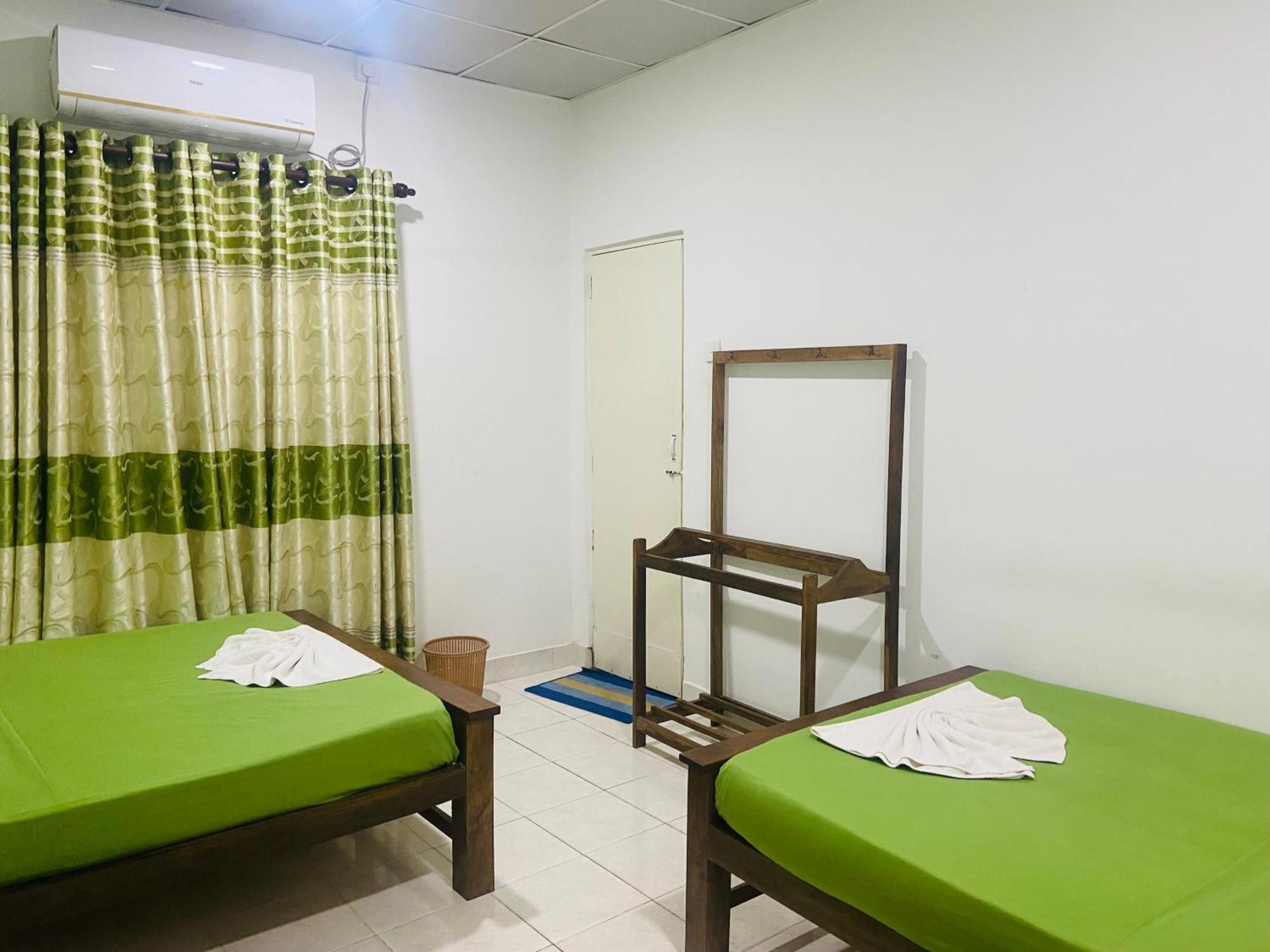 Guest house The Round *