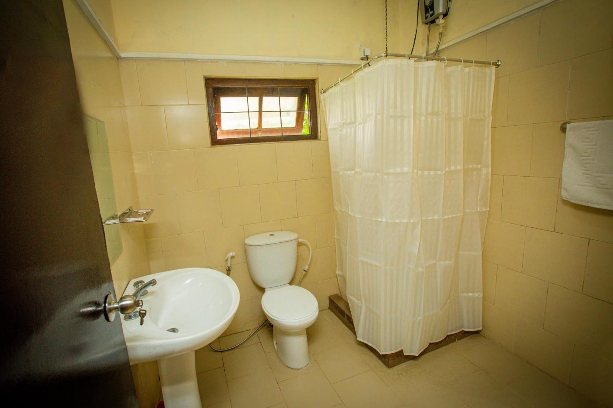 Sunbloom Guest house *