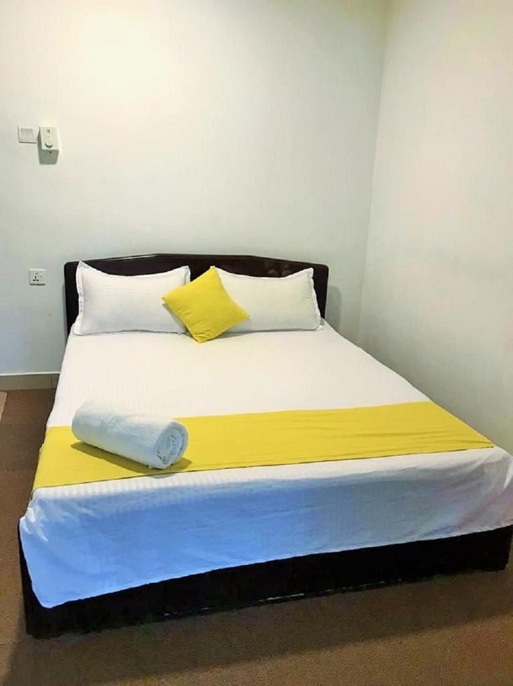 121 * Kandy