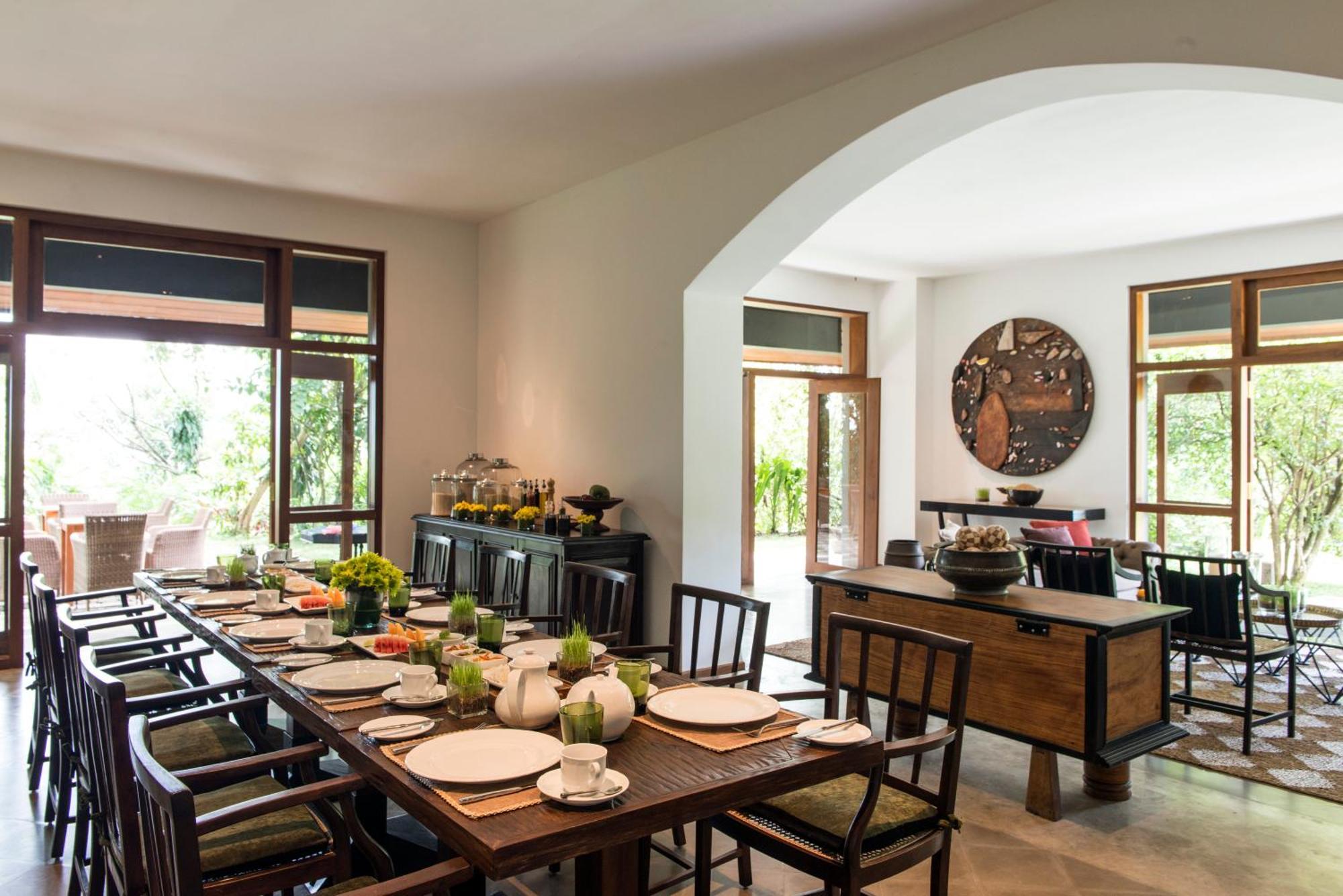 Stone House, 3*