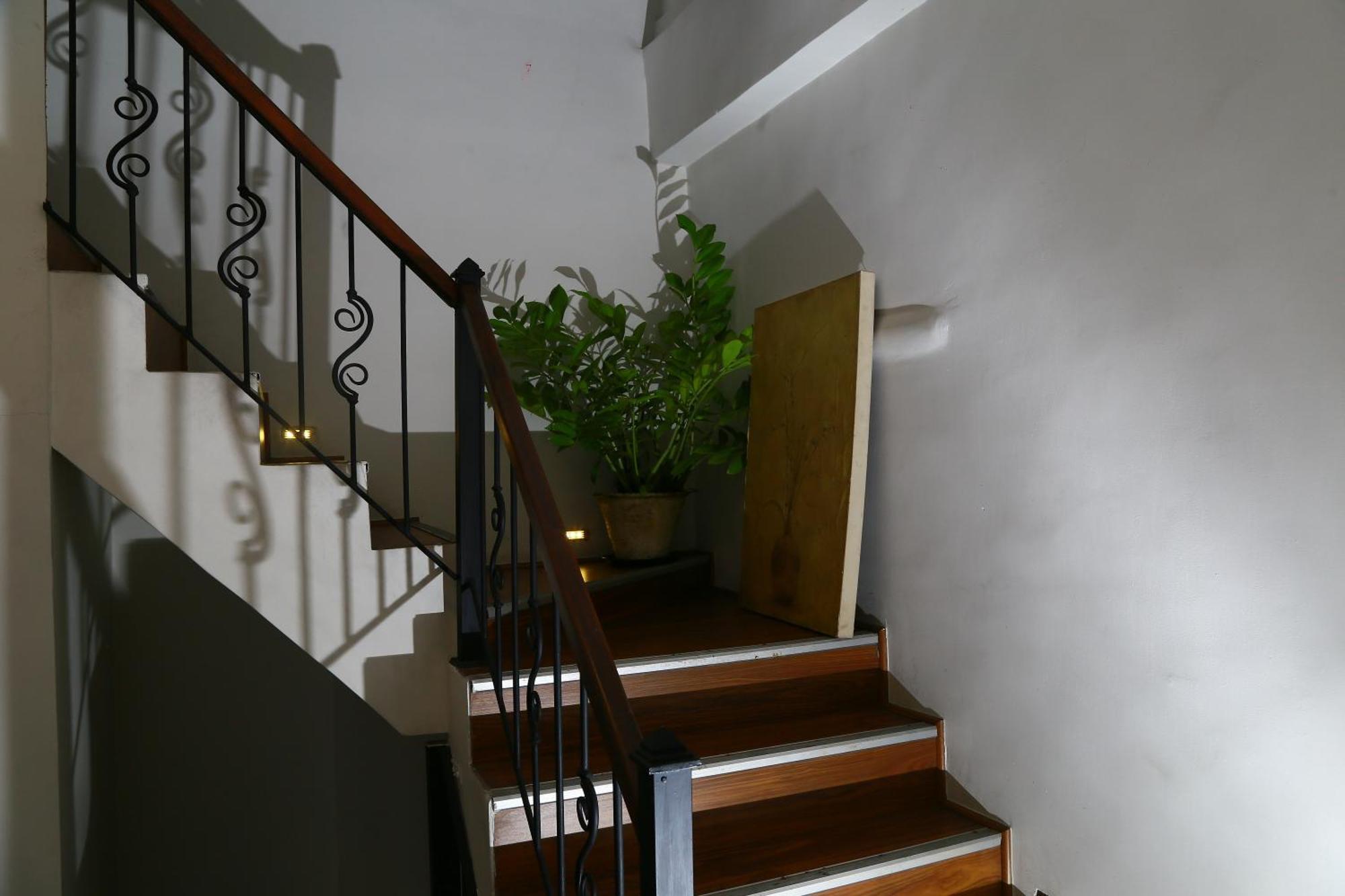 Hotel Nest *
