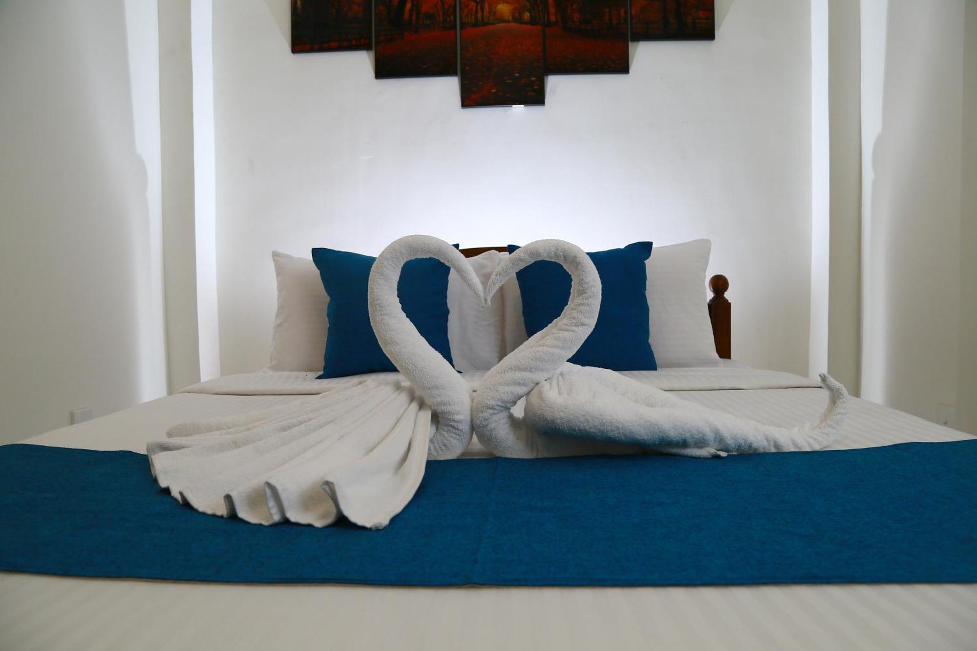Nest Hotel *