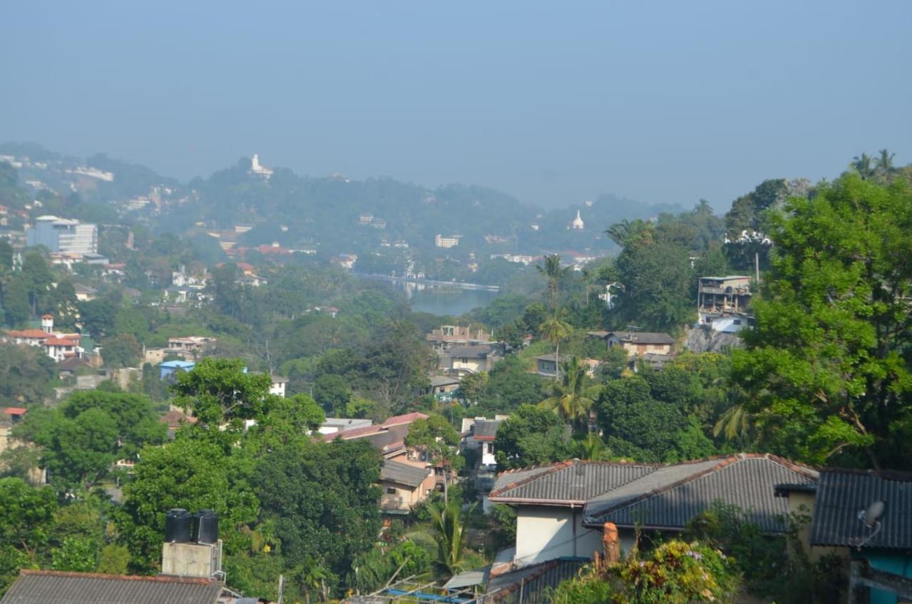 Guest house Laaya Kandy