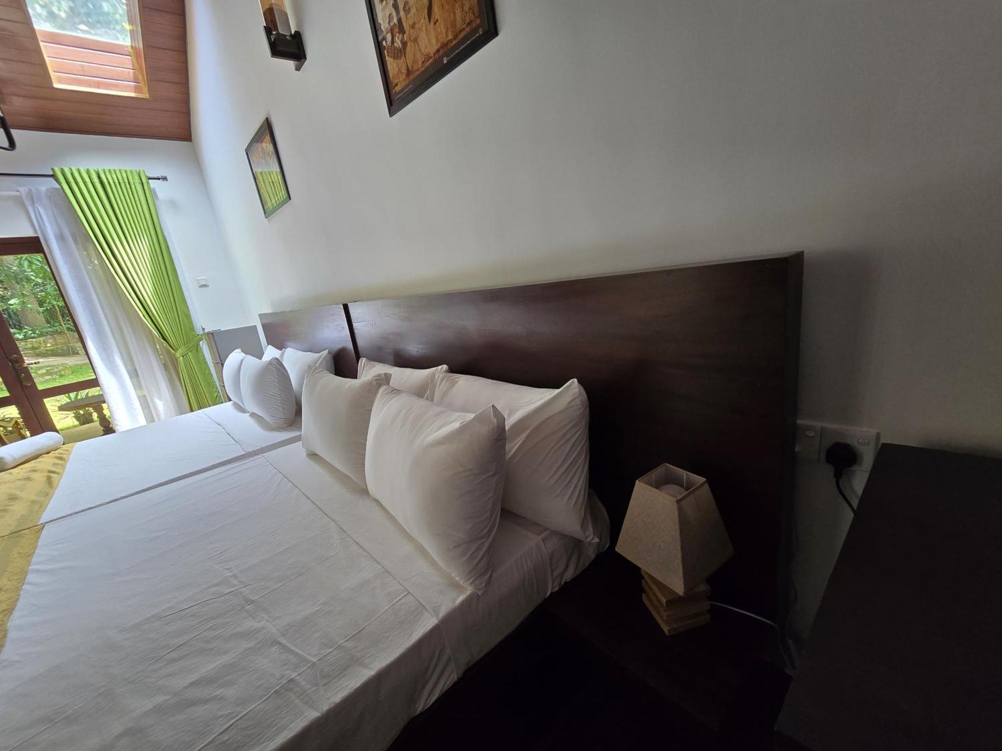 Hotel D55 *