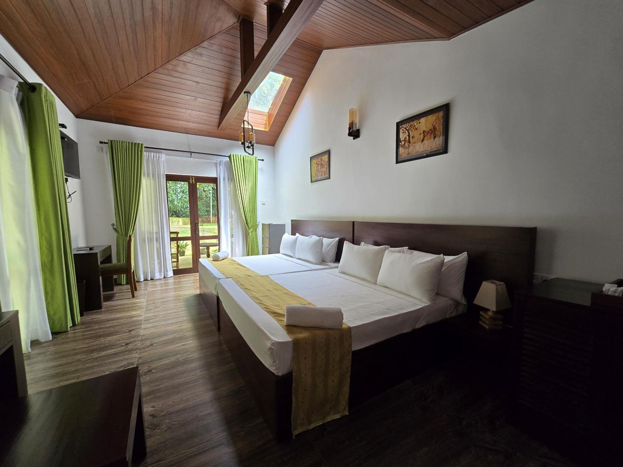 D55 Hotel Kandy