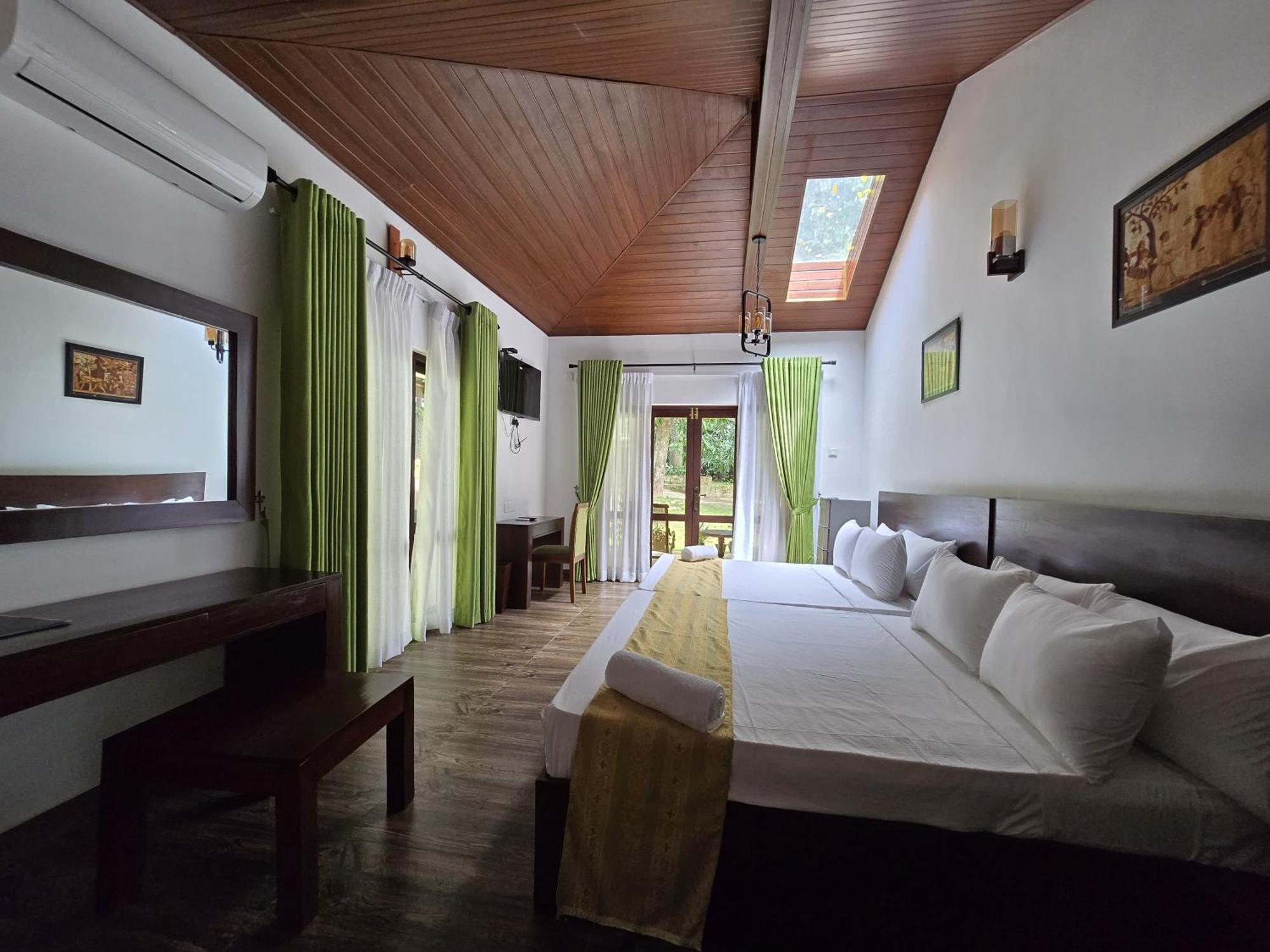 D55 Hotel