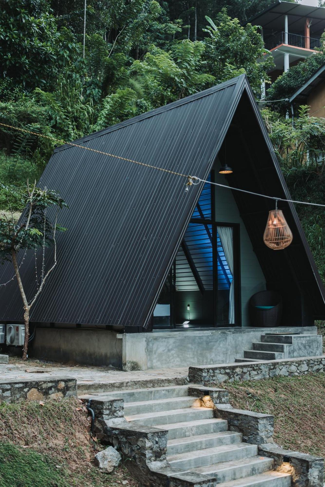 Luxury tent Kandy, River Moon