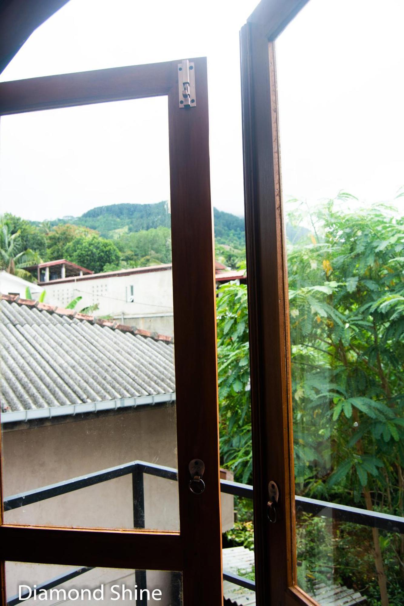 Hostel Diamond Shine And Bunk Beds Kandy