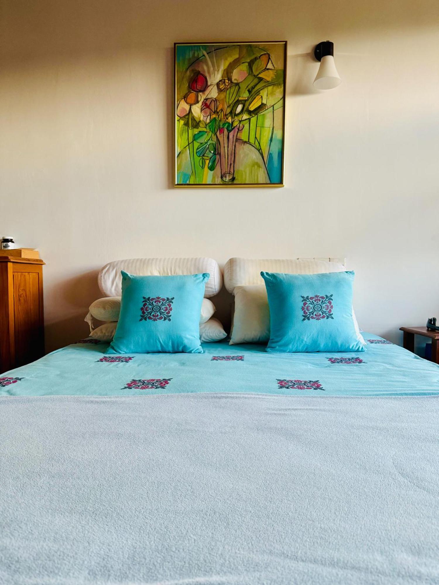 The Tenthola 3*