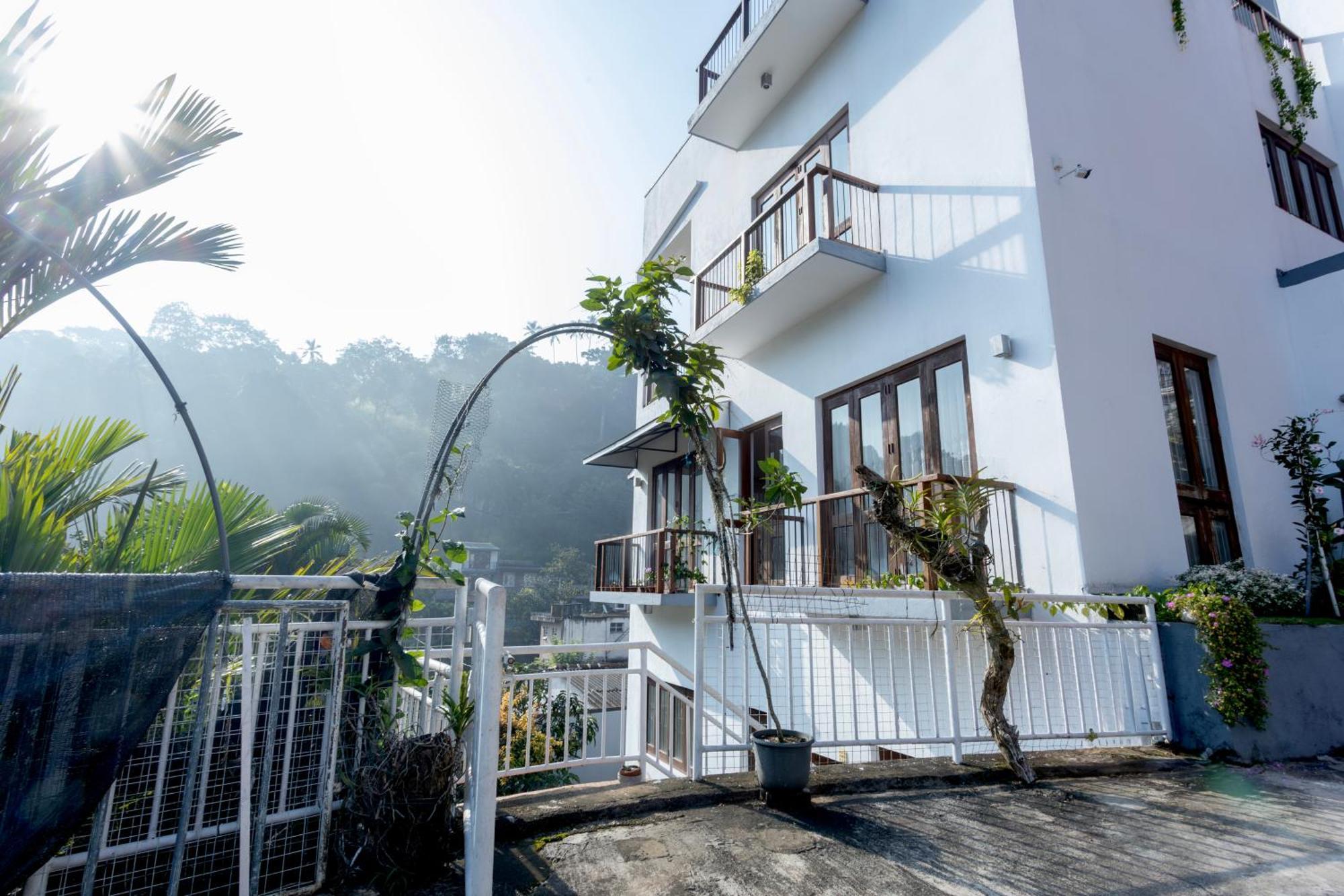 Urban Garden Vacation Guest house Kandy