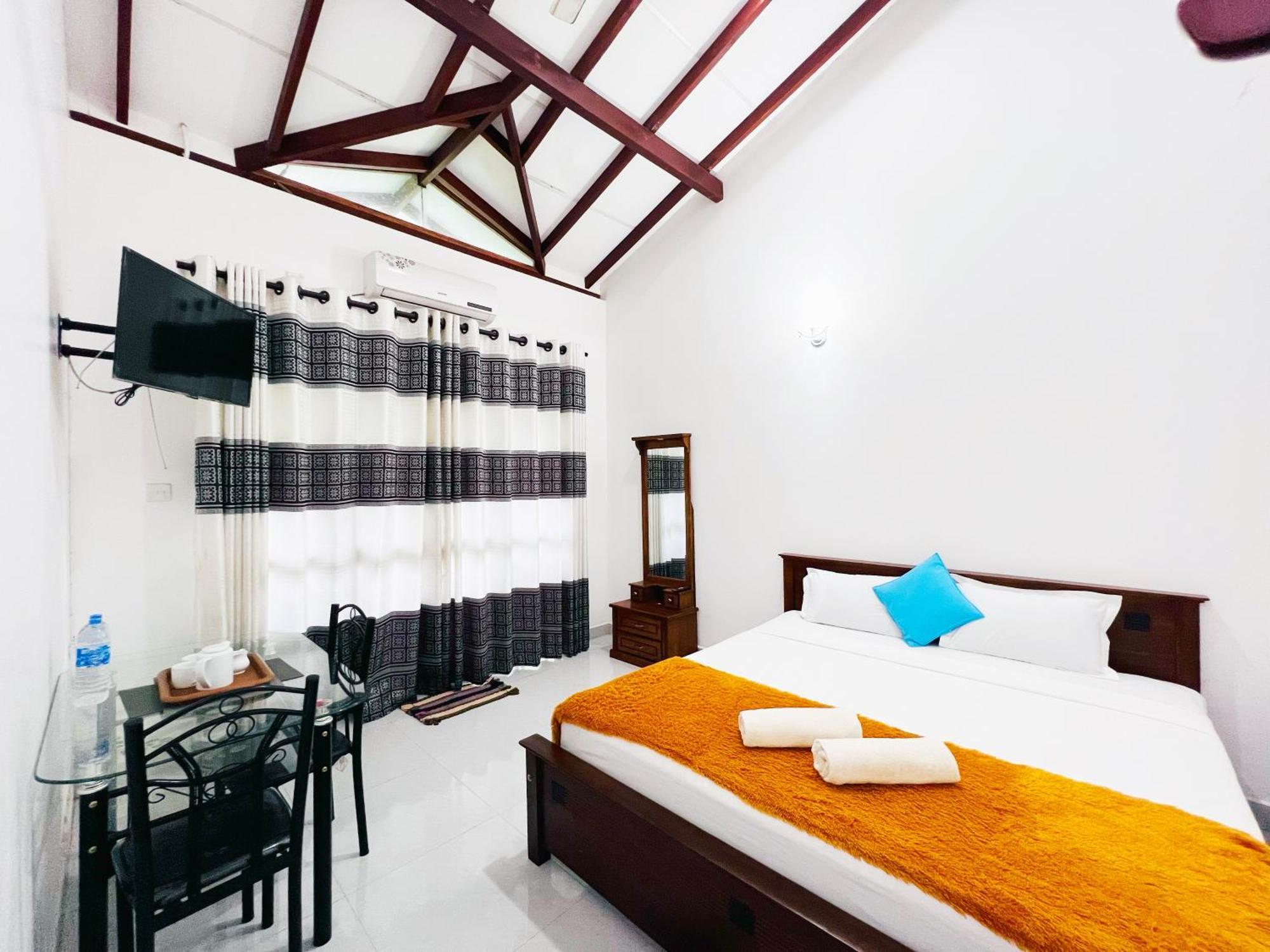 Hanthana Heights Hotel *