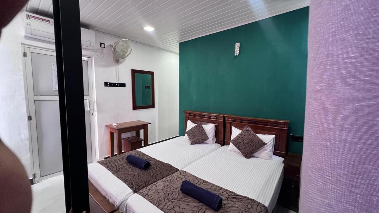 Hotel Tower Kandy
