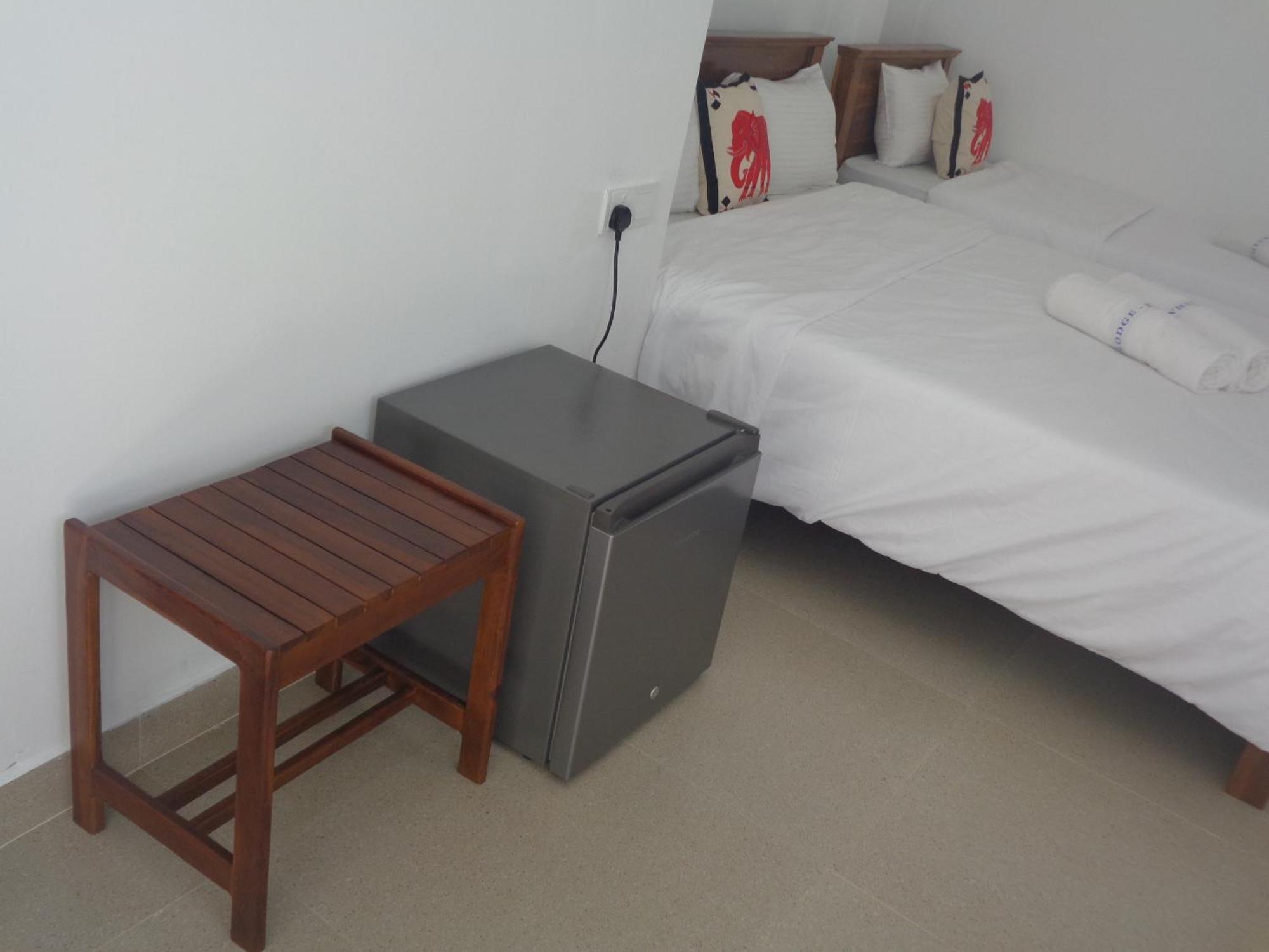 Bed & Breakfast White