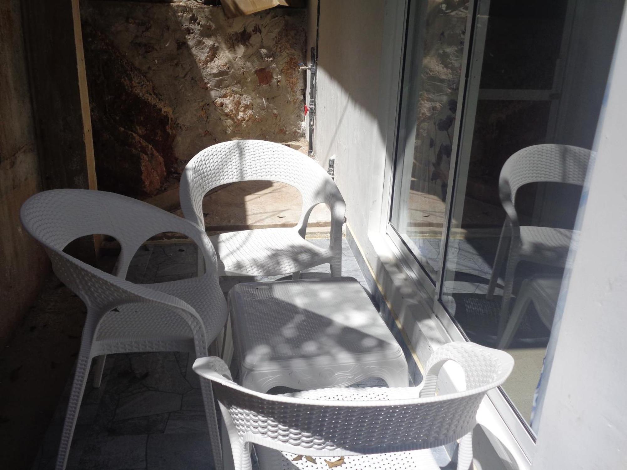 White Bed & Breakfast 3*