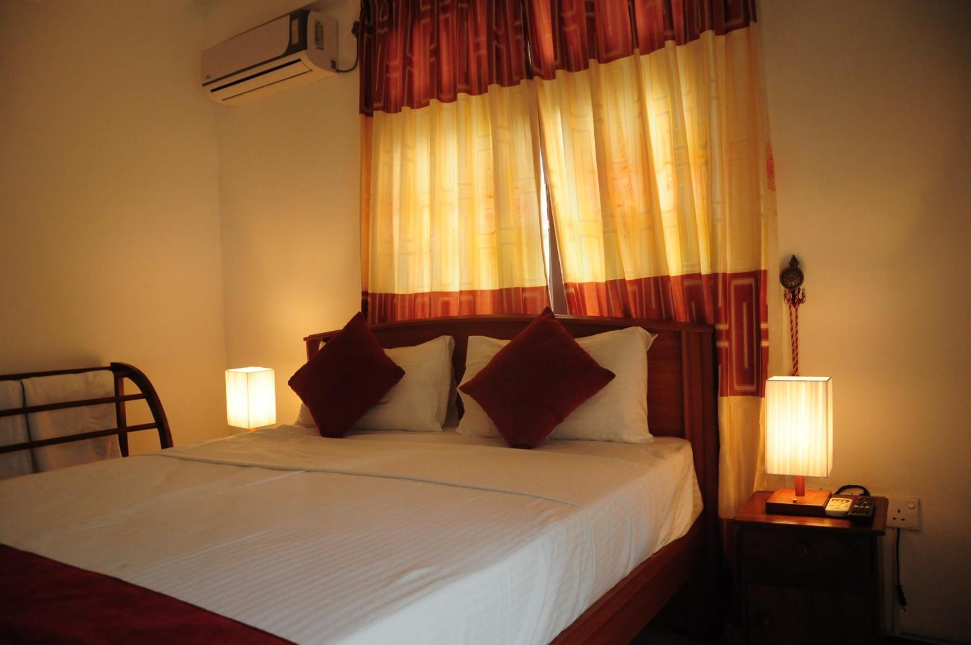 Hotel Vino Tourists & Local - 24 Hrs Kandy
