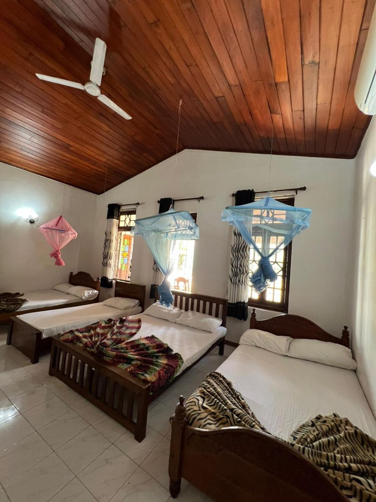 Antique Tourists Homestay *