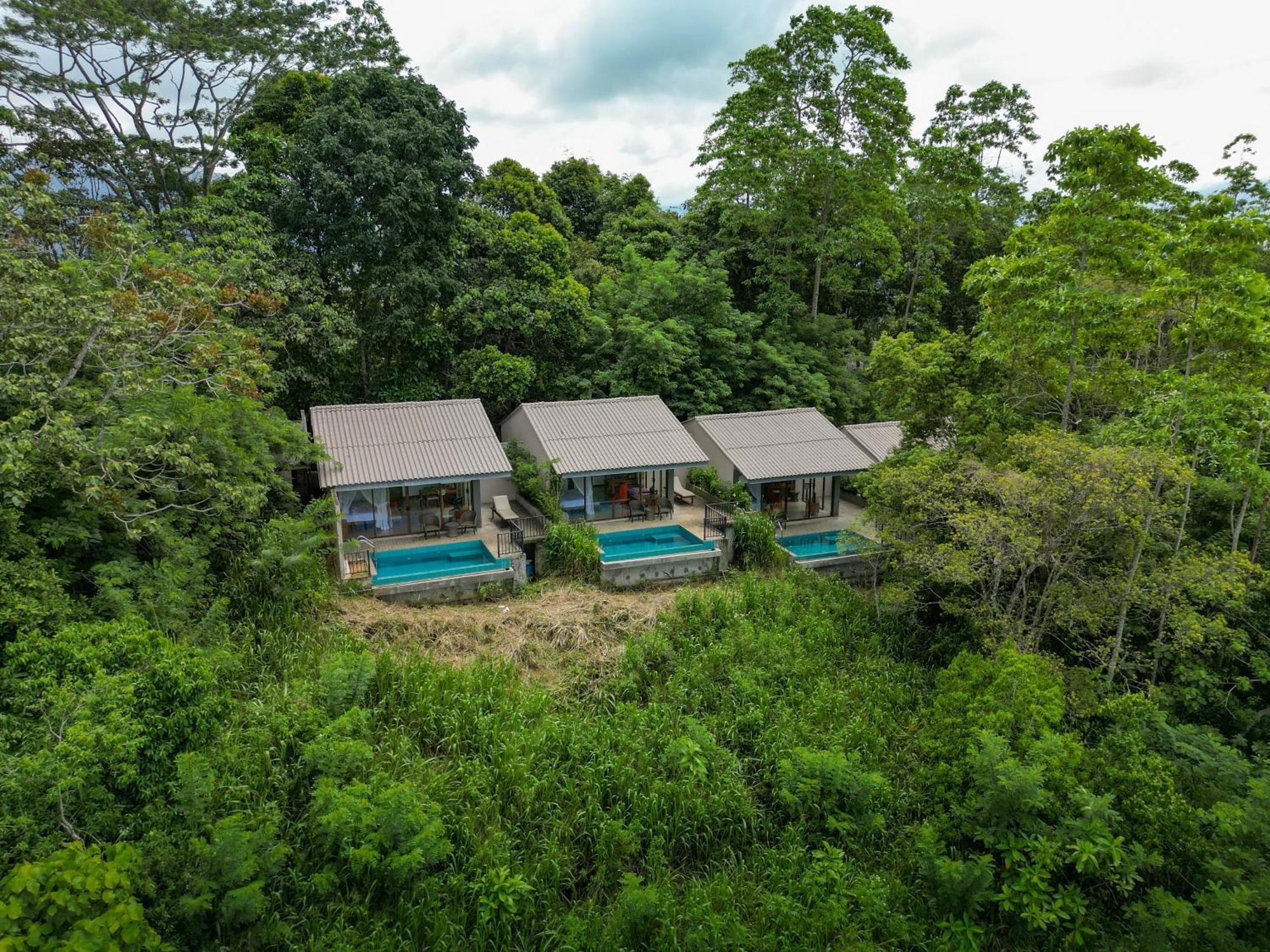 Celestial Hills - & By The Clarks 5* Kandy
