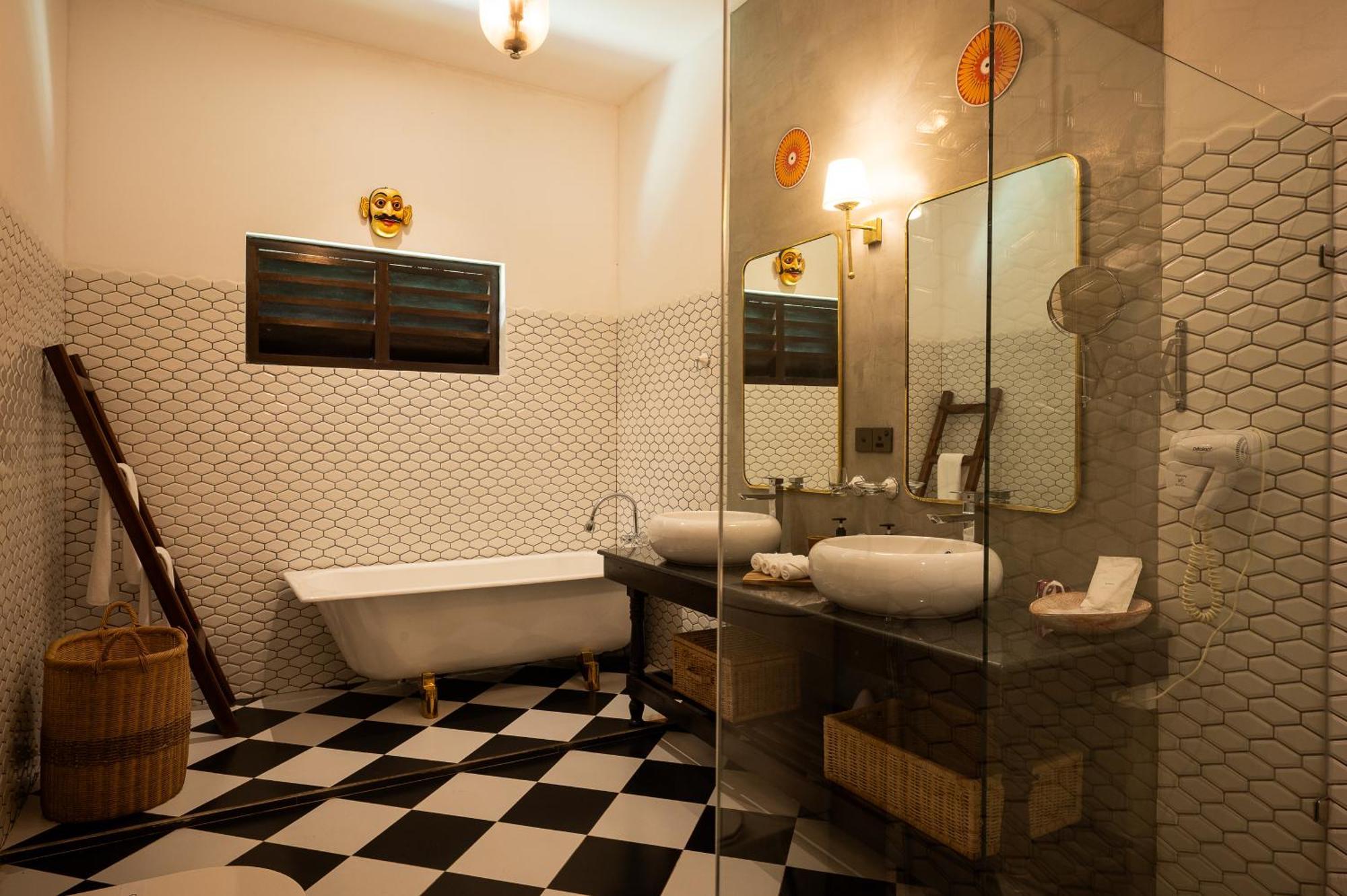 Hotel Riverdale