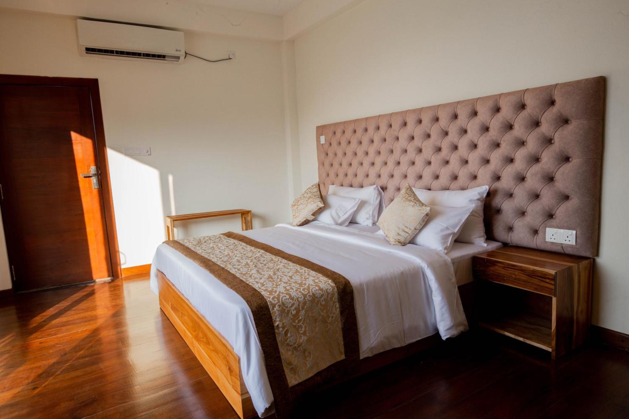 Hotel Manthra Leisure *