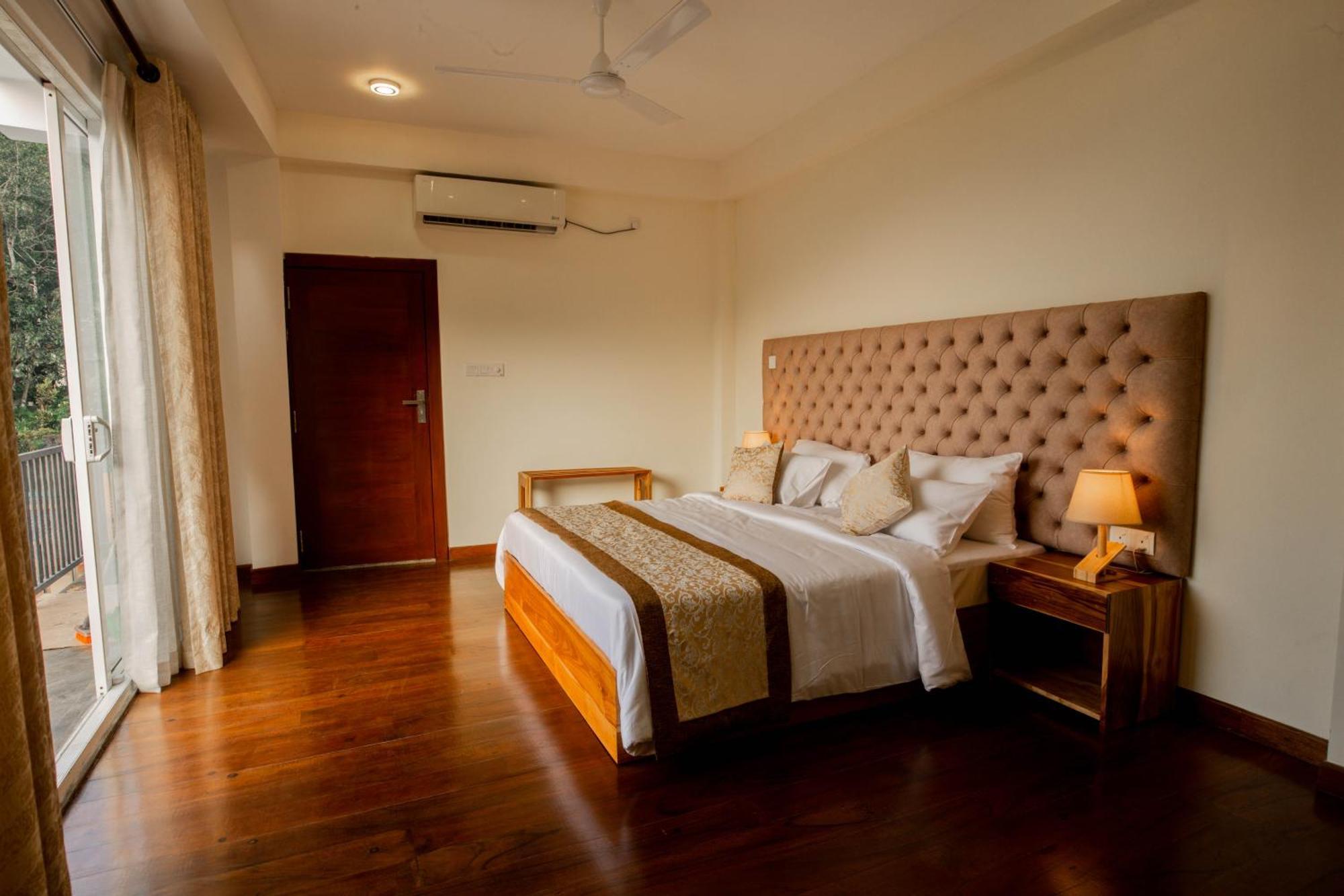 Hotel Manthra Leisure Kandy