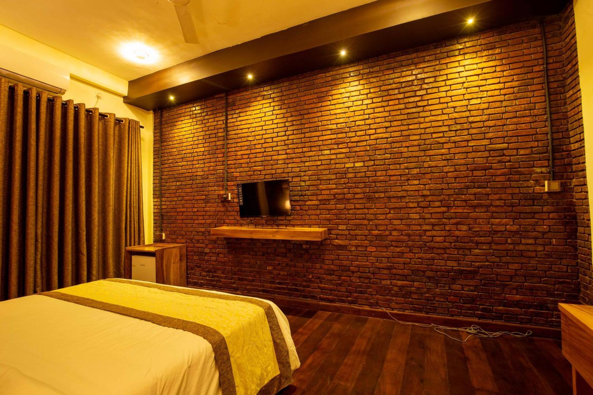 Manthra Leisure