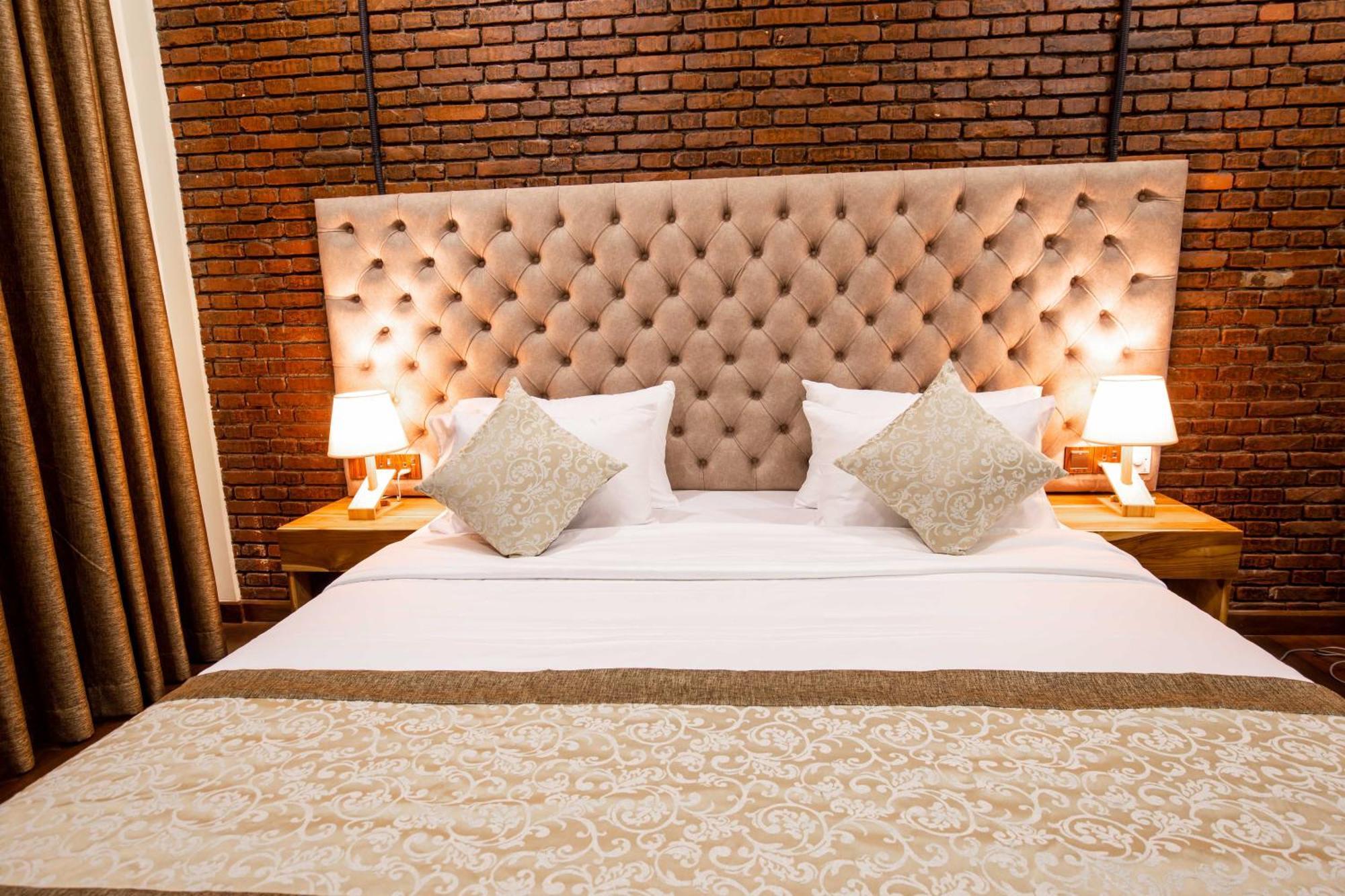 Hotel Manthra Leisure
