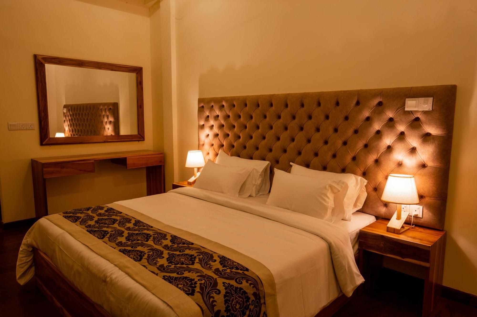 Hotel Manthra Leisure *