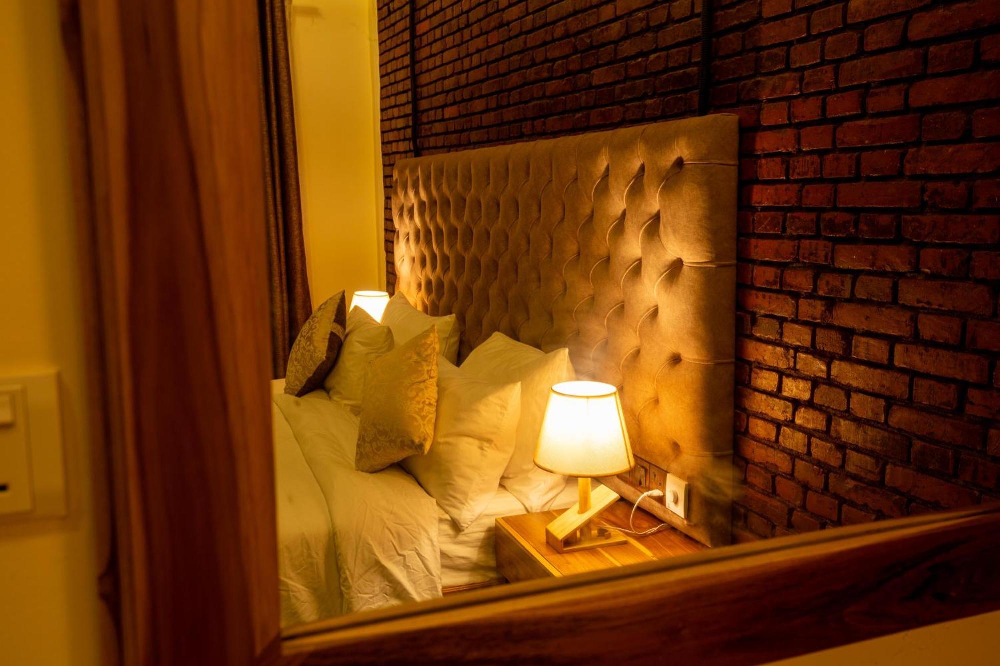 Manthra Leisure Hotel