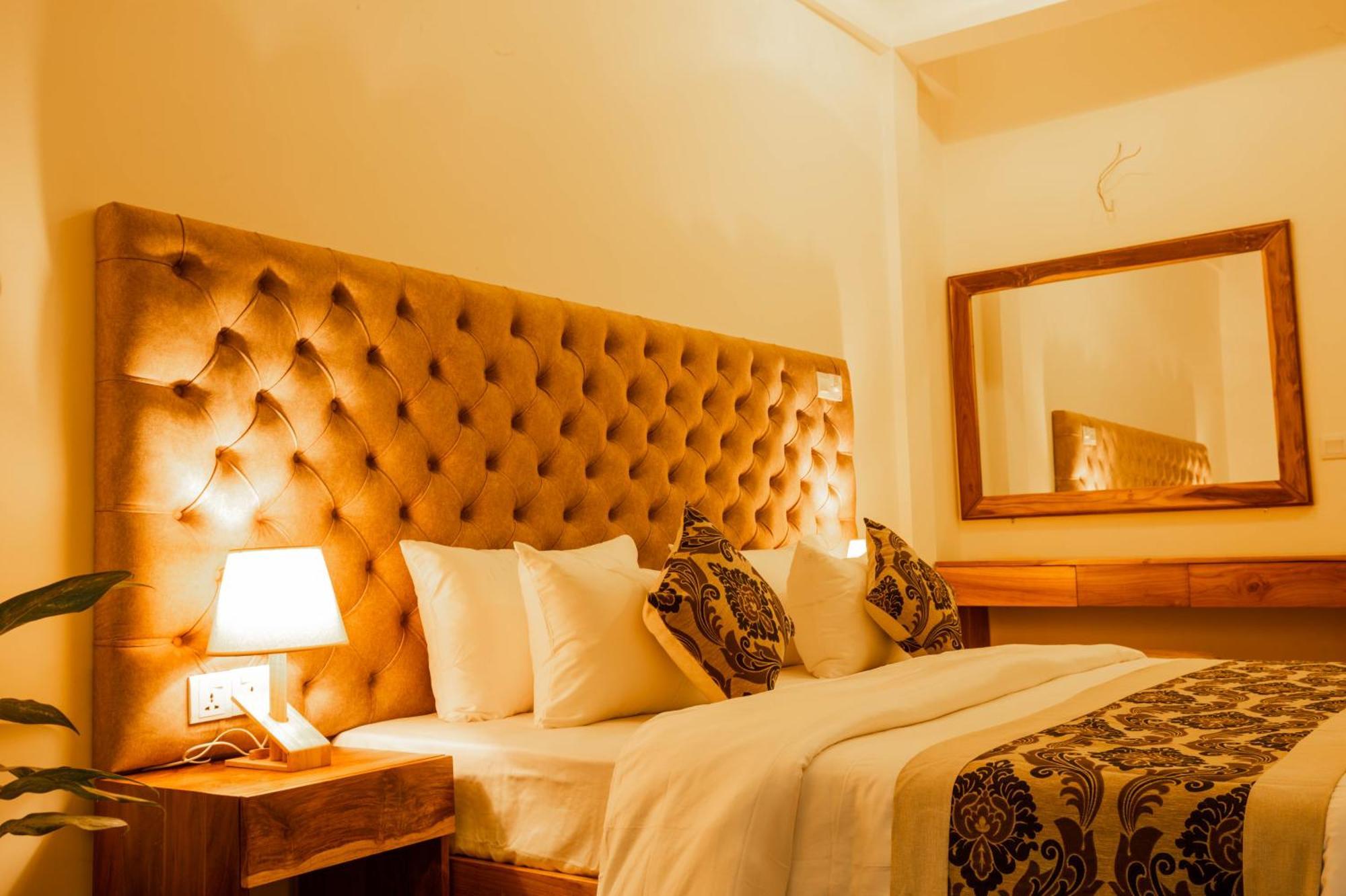 Manthra Leisure Hotel *