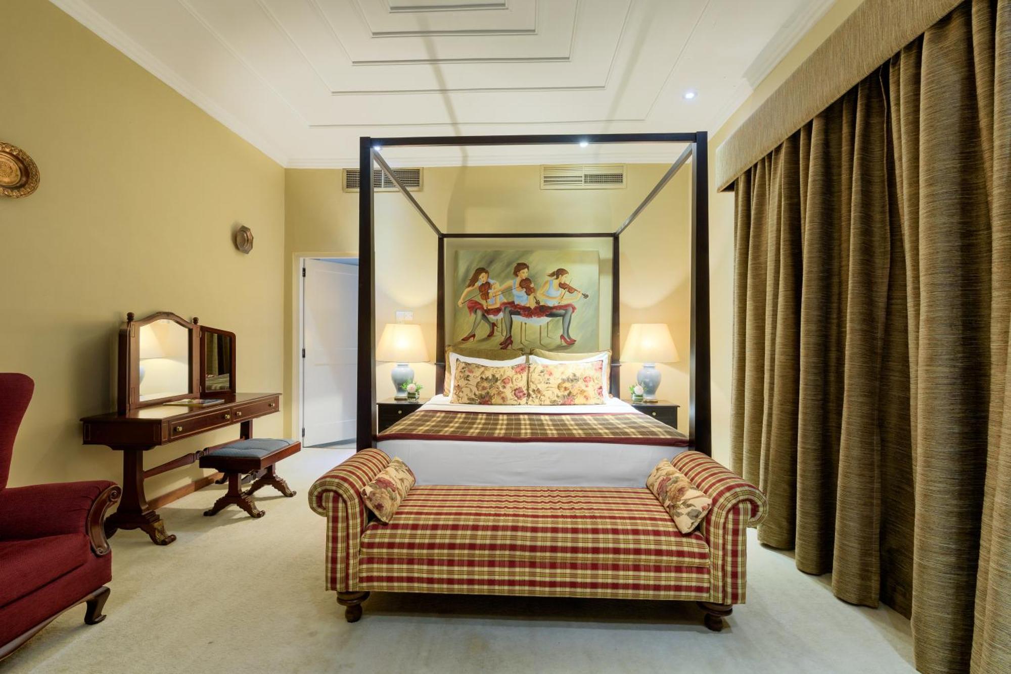 Hunas Falls Resort Kandy