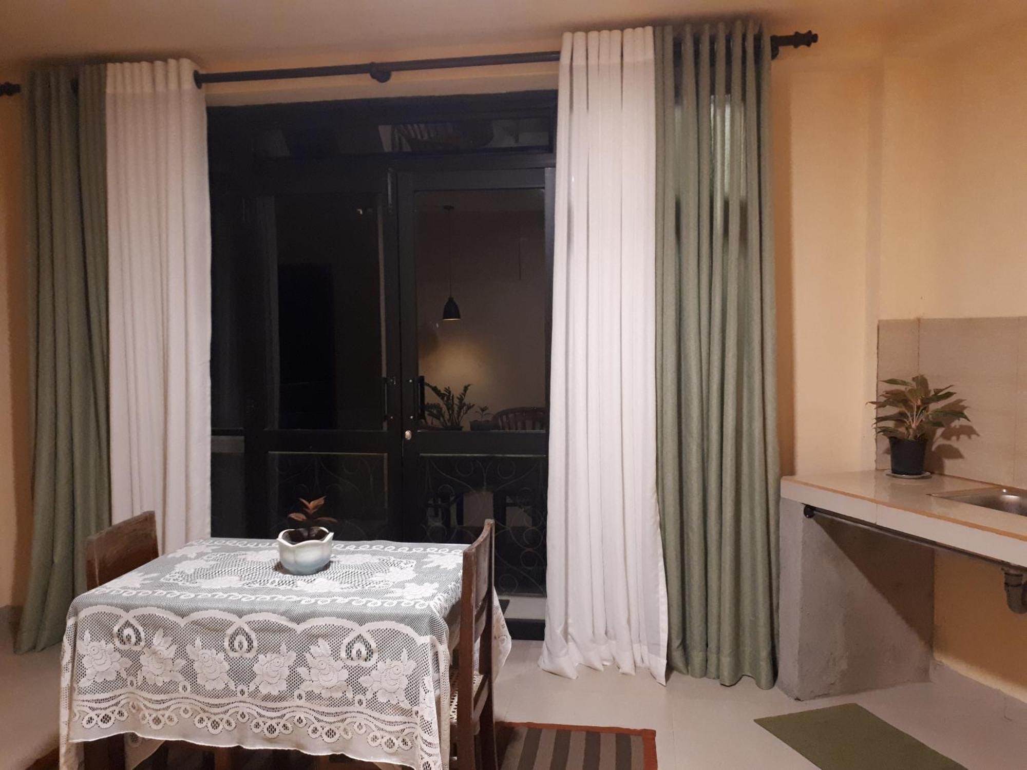 Homestay Crimson & Clover